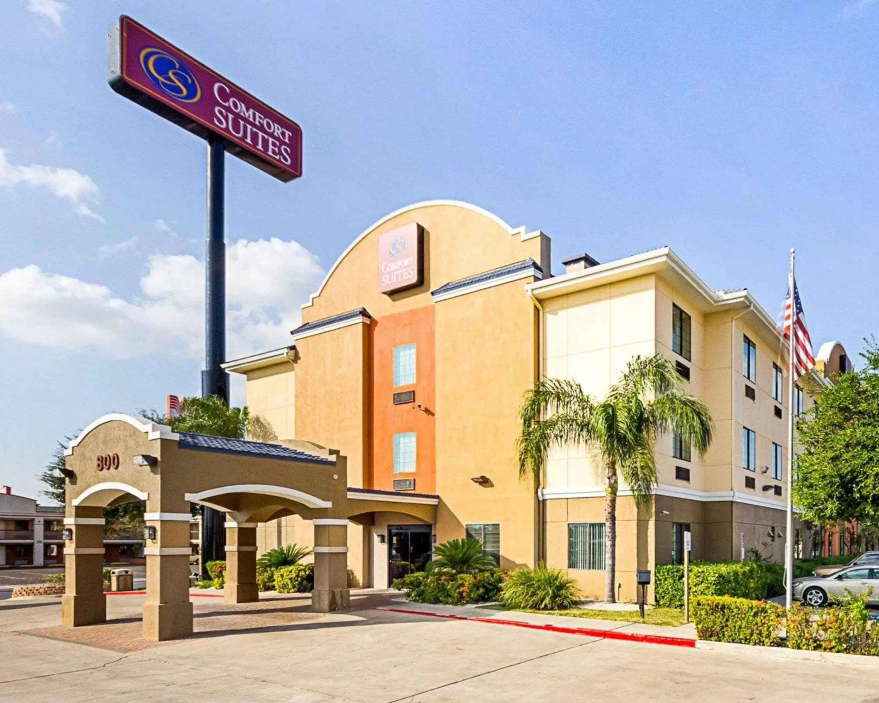 Property Building in Comfort Suites At Plaza Mall