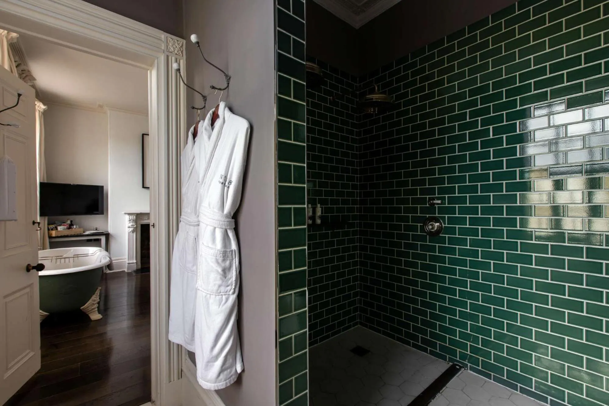 Shower in No38 The Park