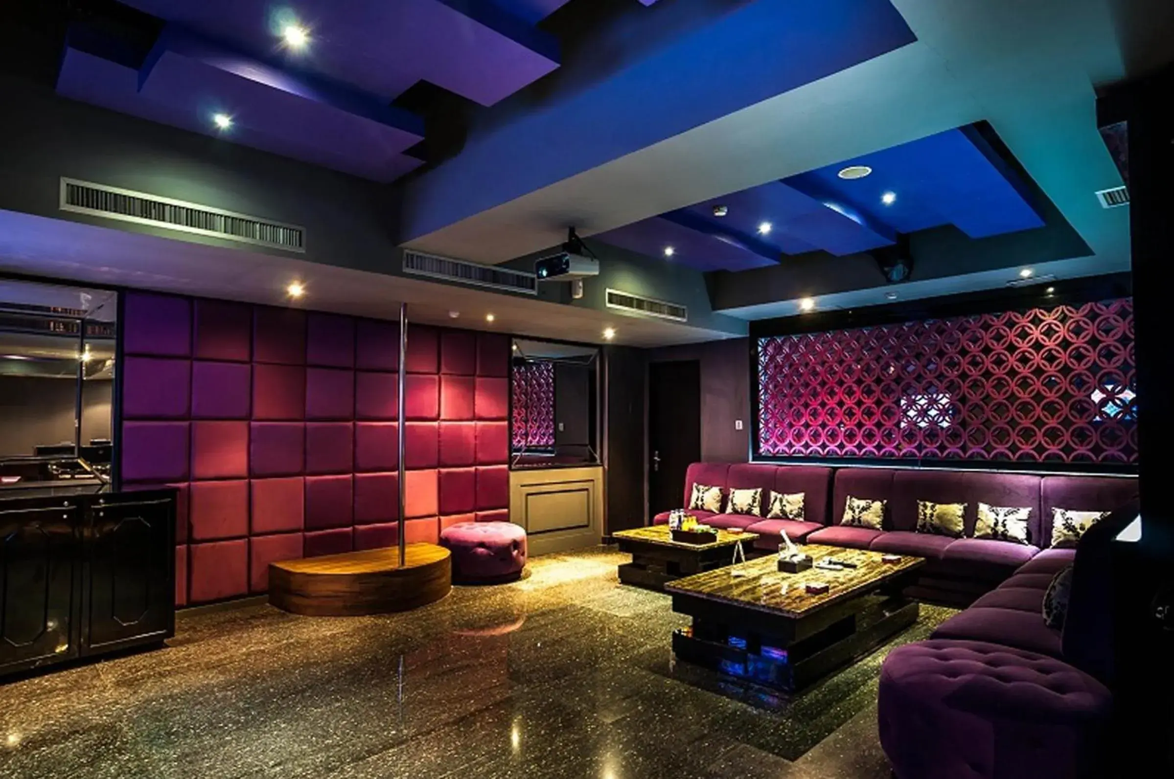 Karaoke, Lobby/Reception in Hermes Palace by BENCOOLEN