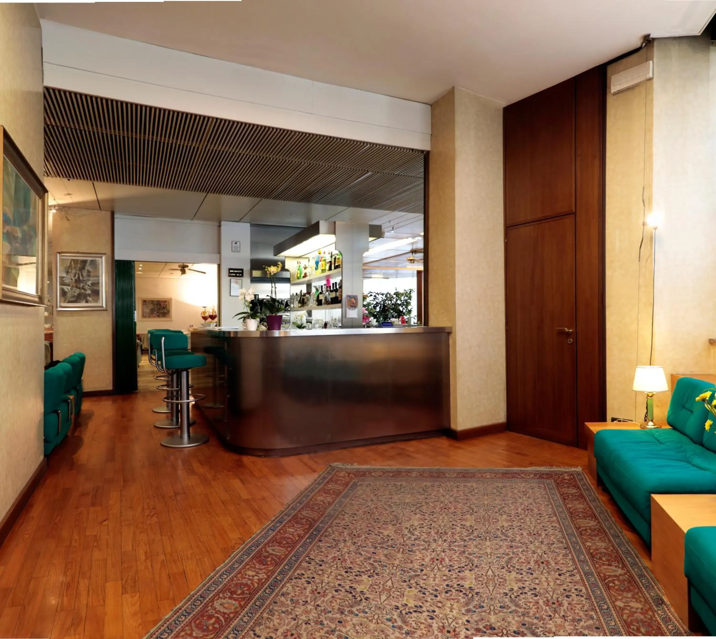 Lounge or bar in Hotel Cristallo