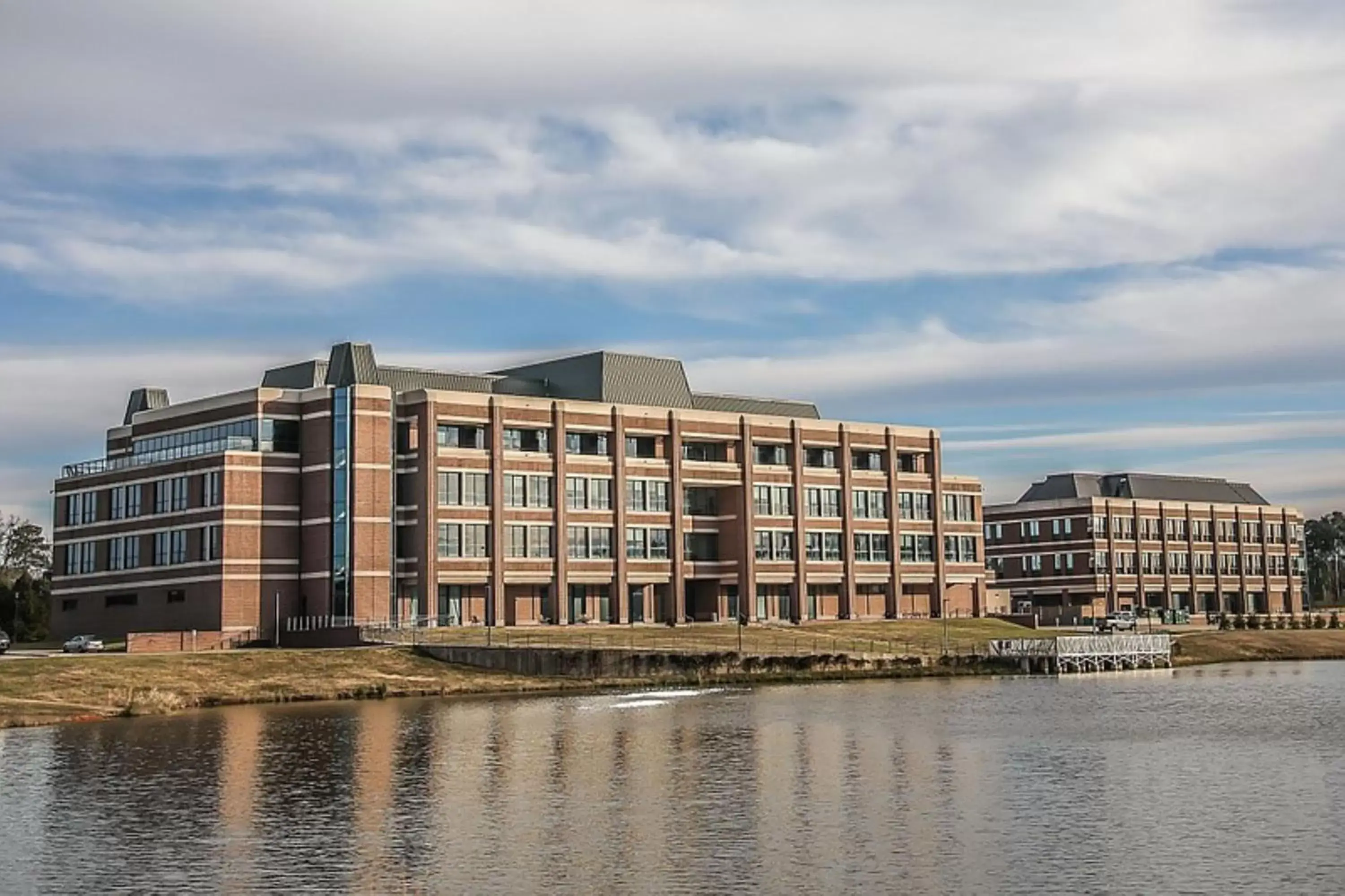 Nearby landmark, Property Building in Holiday Inn Express & Suites Texarkana, an IHG Hotel