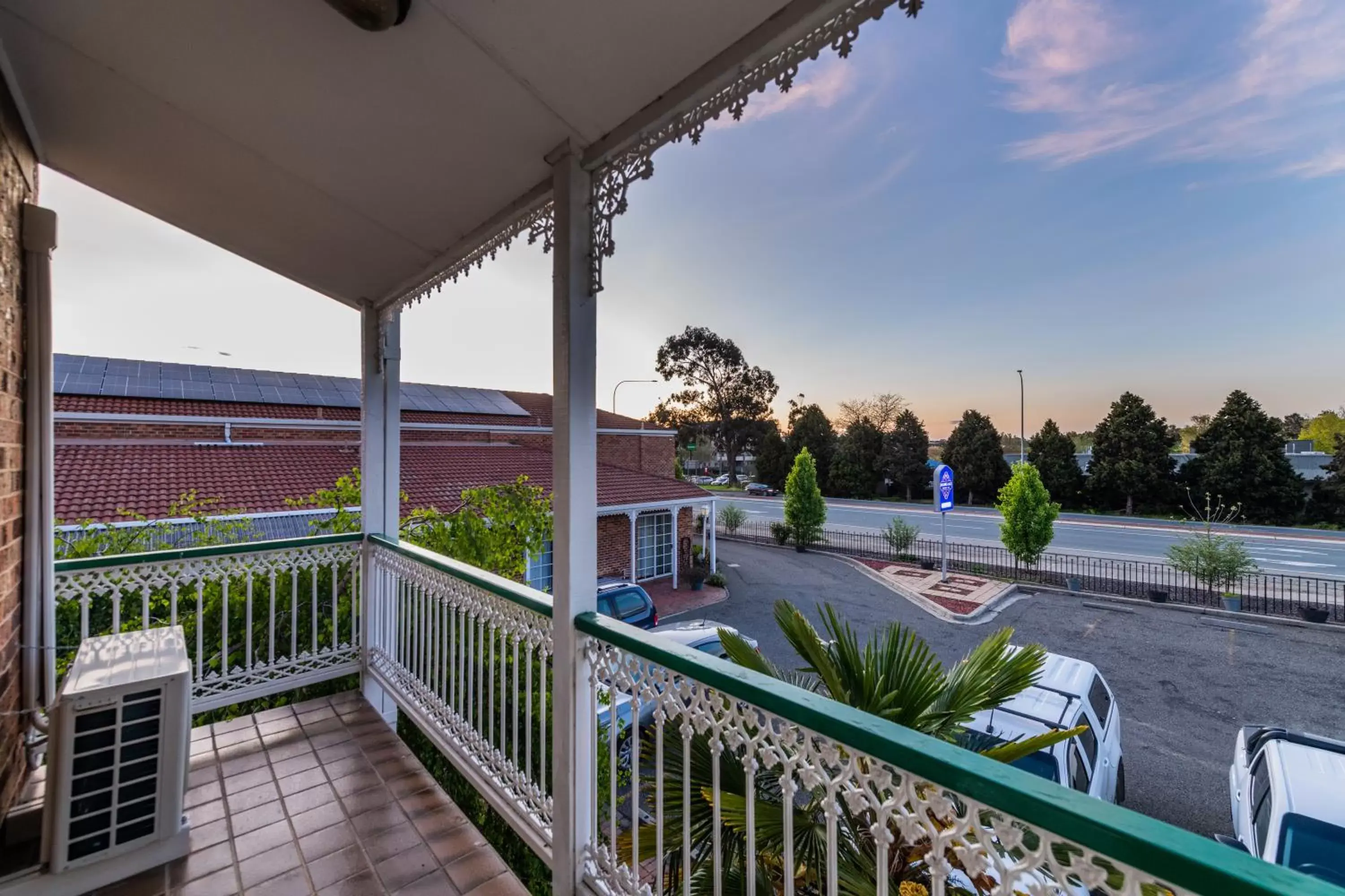 Balcony/Terrace in Golden Age Motor Inn