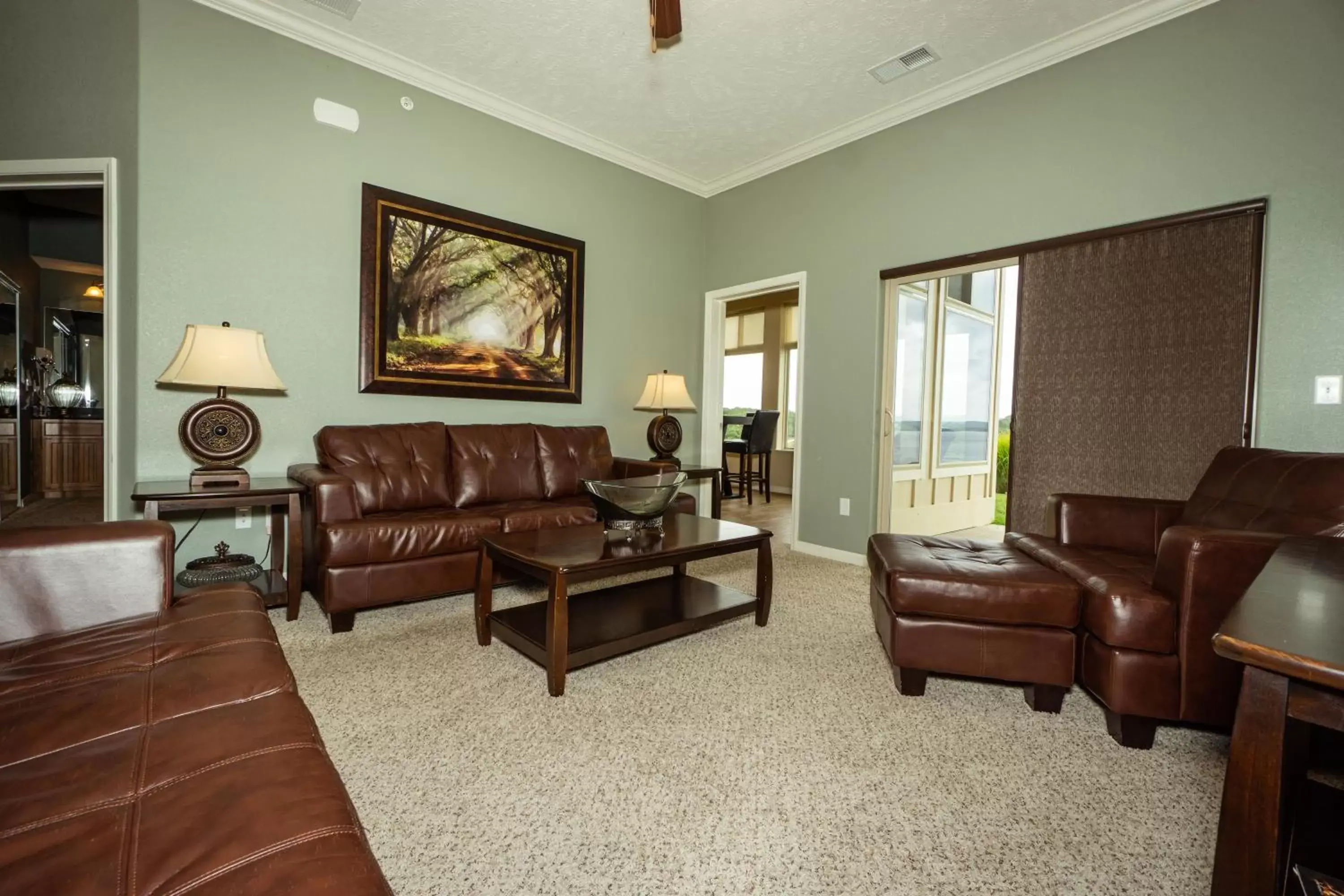 Living room, Seating Area in Majestic at Table Rock