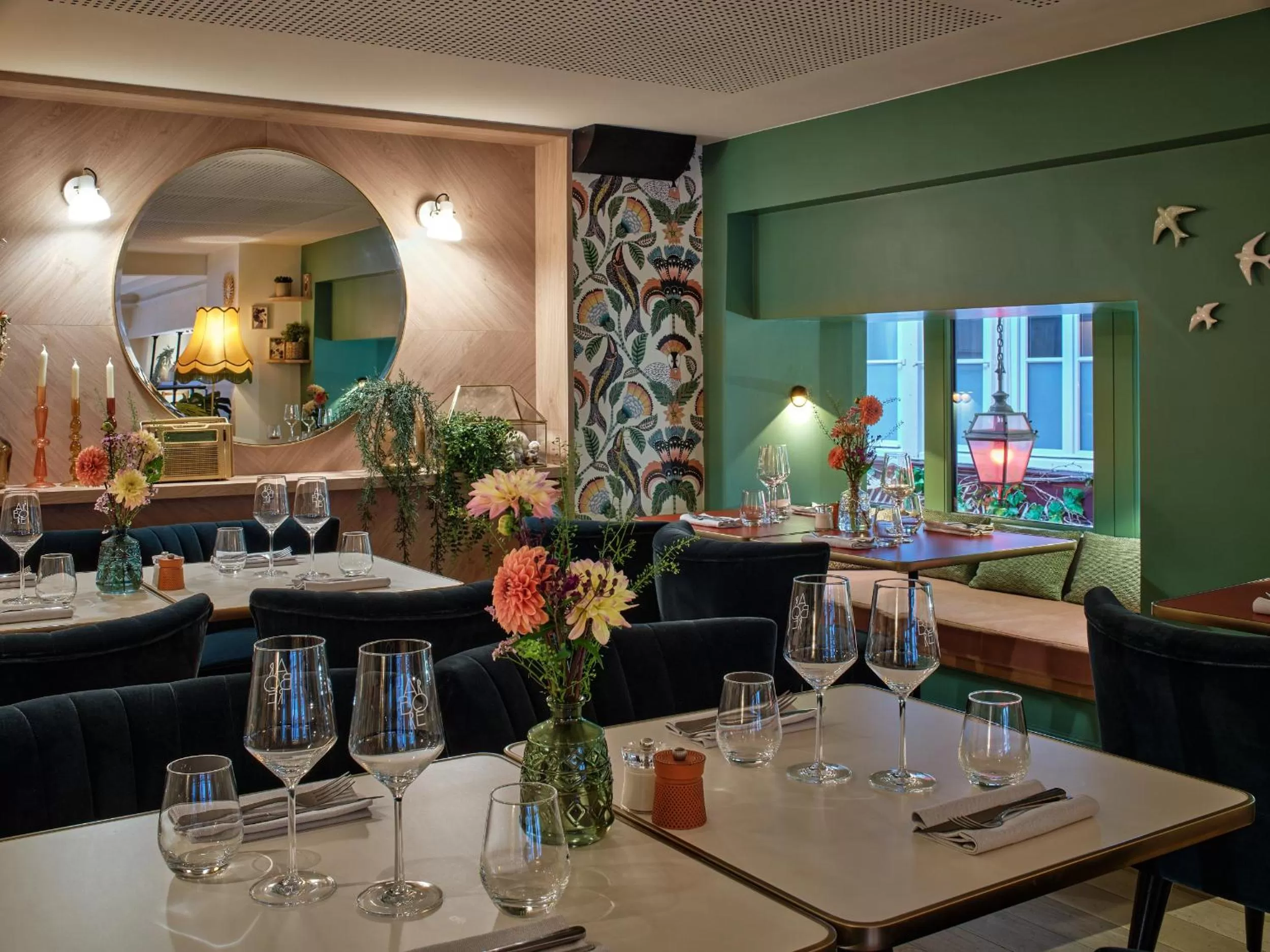 Restaurant/places to eat in Royal Madeleine Hotel & Spa