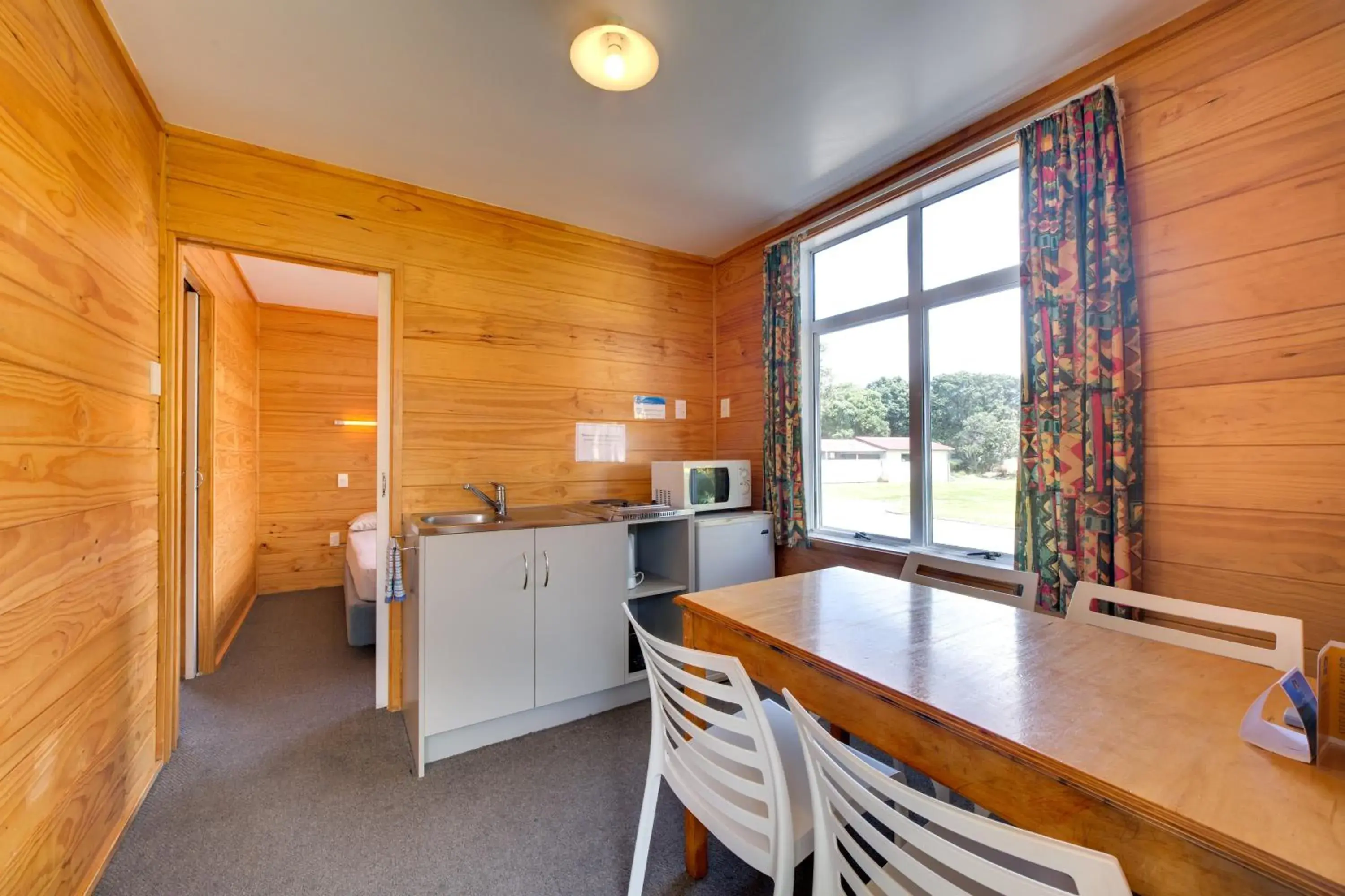 Kitchen or kitchenette, Kitchen/Kitchenette in Wellington TOP 10 Holiday Park