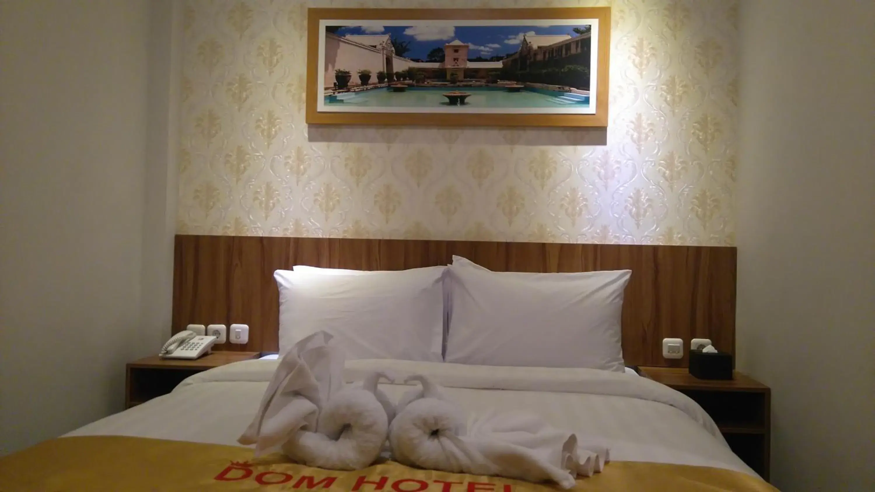 Bed in Dom Hotel Jogja