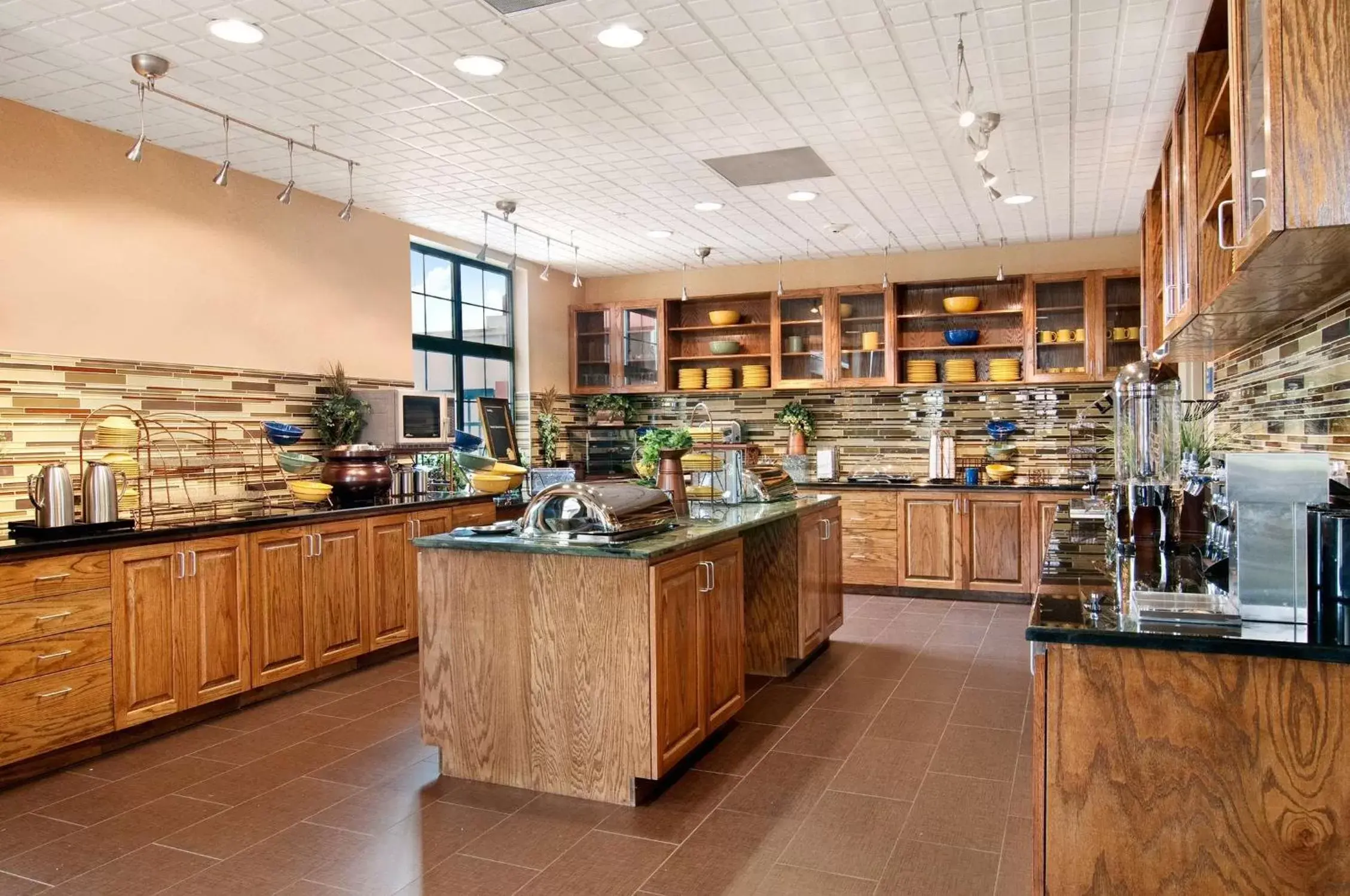 Dining area in Homewood Suites by Hilton Slidell