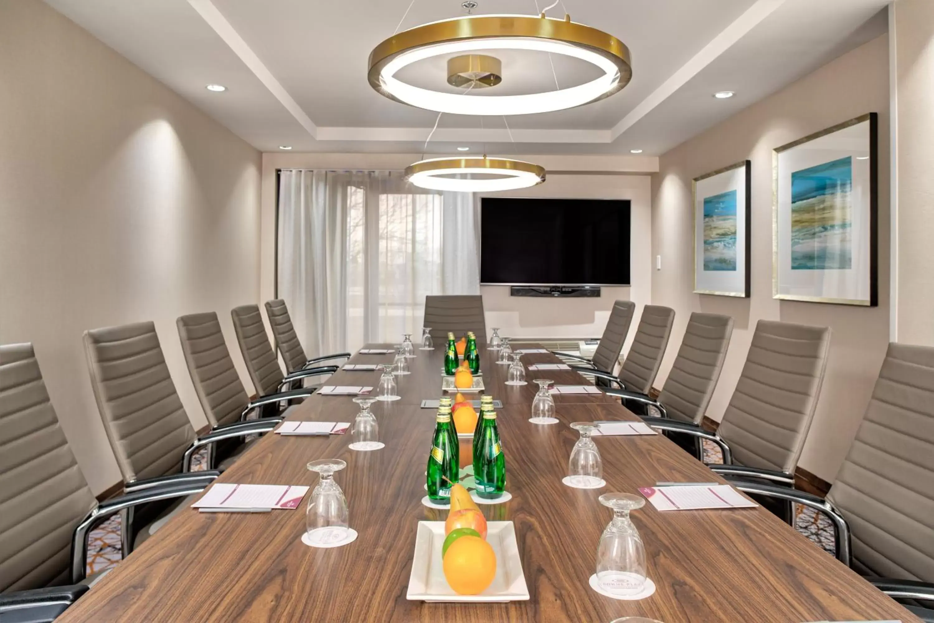 Meeting/conference room in Crowne Plaza Toronto Airport, an IHG Hotel