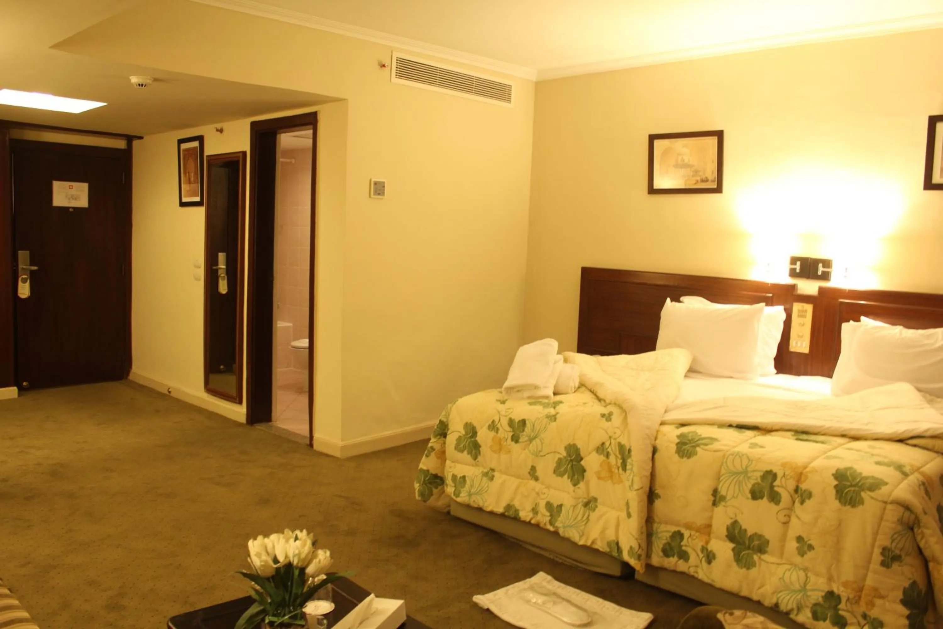 Bed in Horizon Shahrazad Hotel