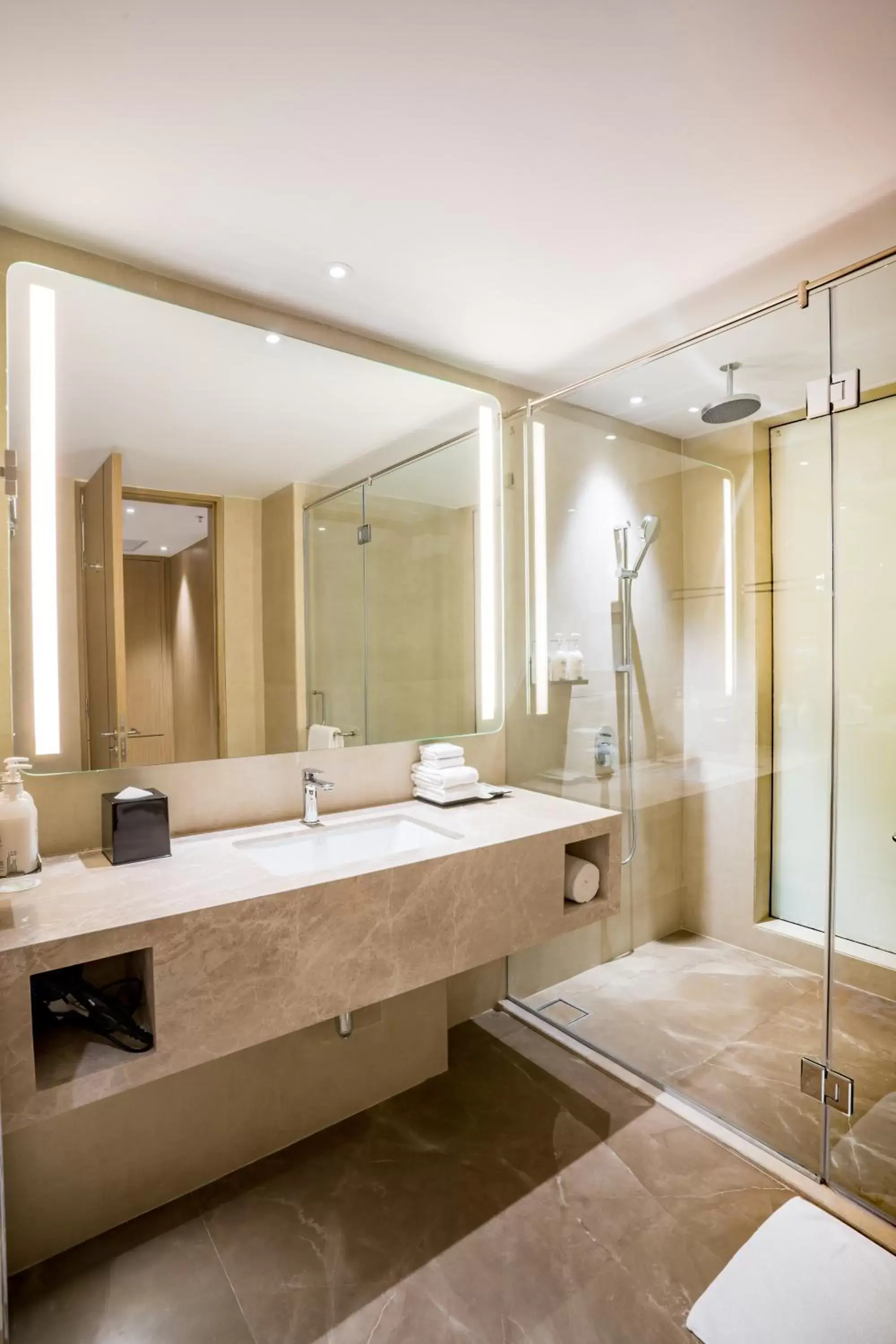 Shower, Bathroom in Holiday Inn Lucknow Airport, an IHG Hotel