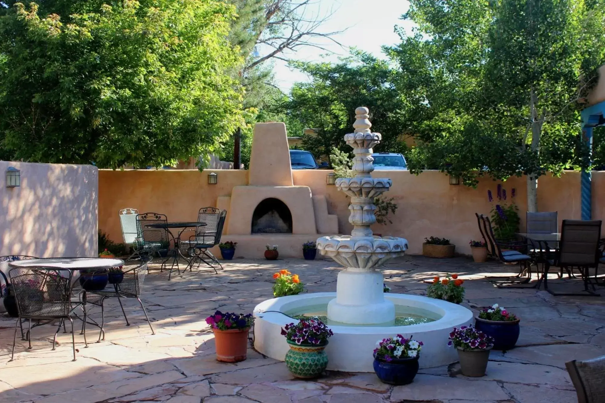 BBQ Facilities in Casa Benavides Inn