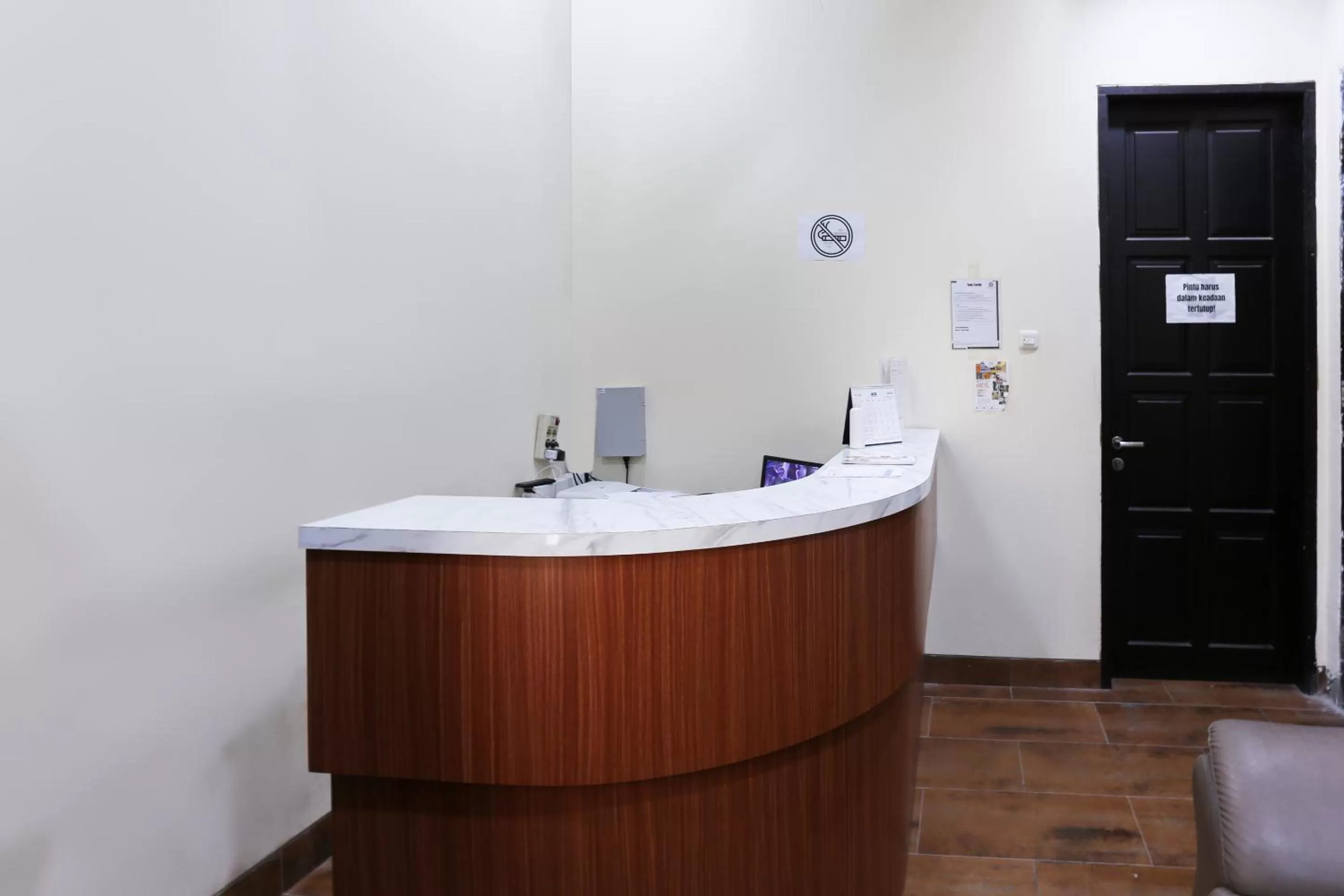 Lobby or reception in Hotel O Point Inn