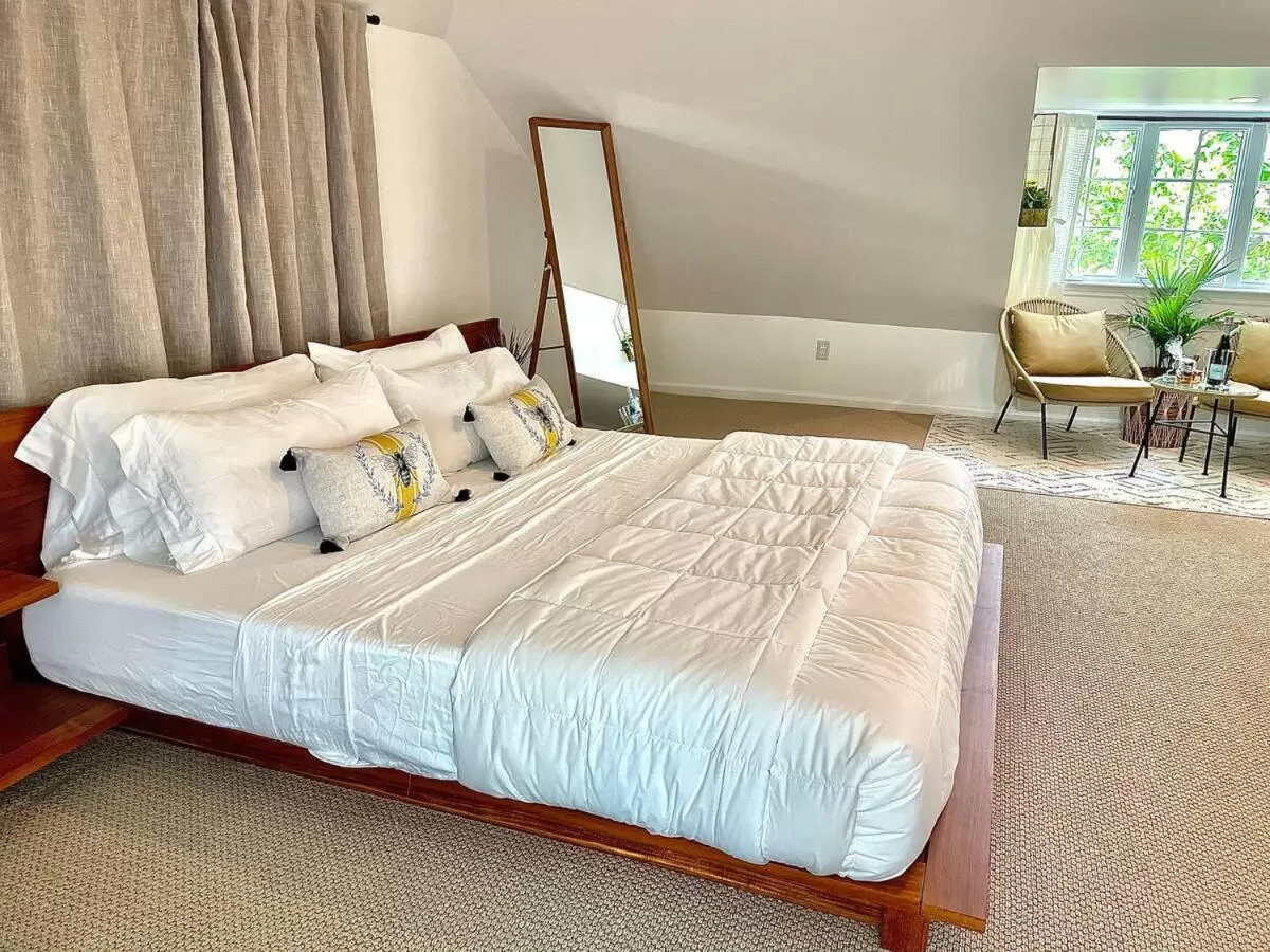 Bed in Buttonwood Boutique Hotel