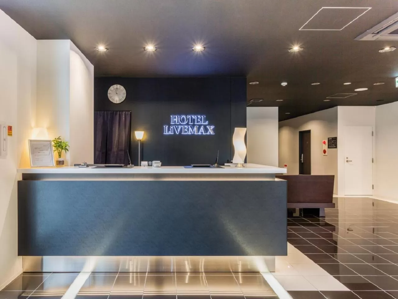 Lobby or reception in HOTEL LiVEMAX Kakegawa-Ekimae