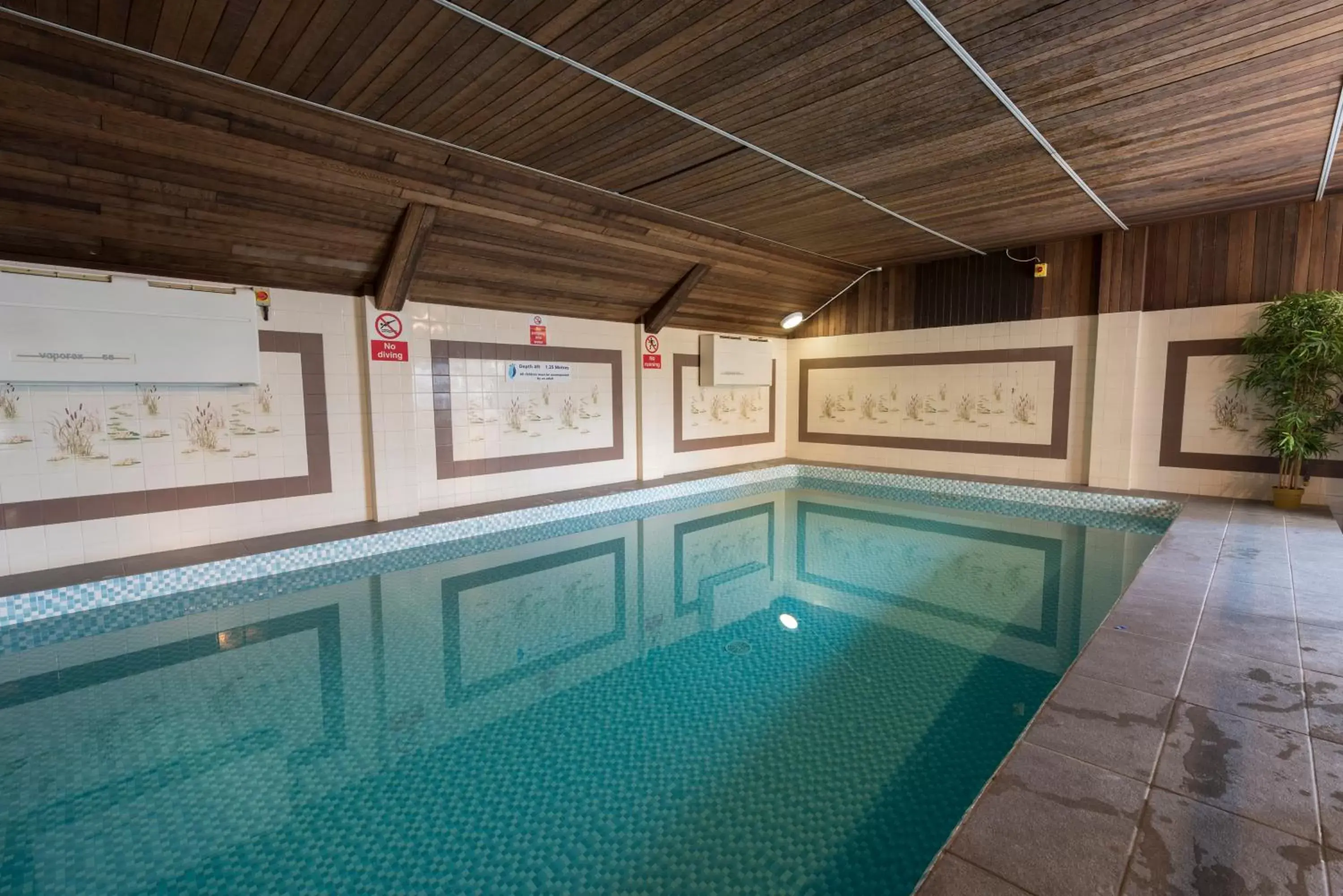 Swimming Pool in The Beachcroft Hotel, BW Signature Collection