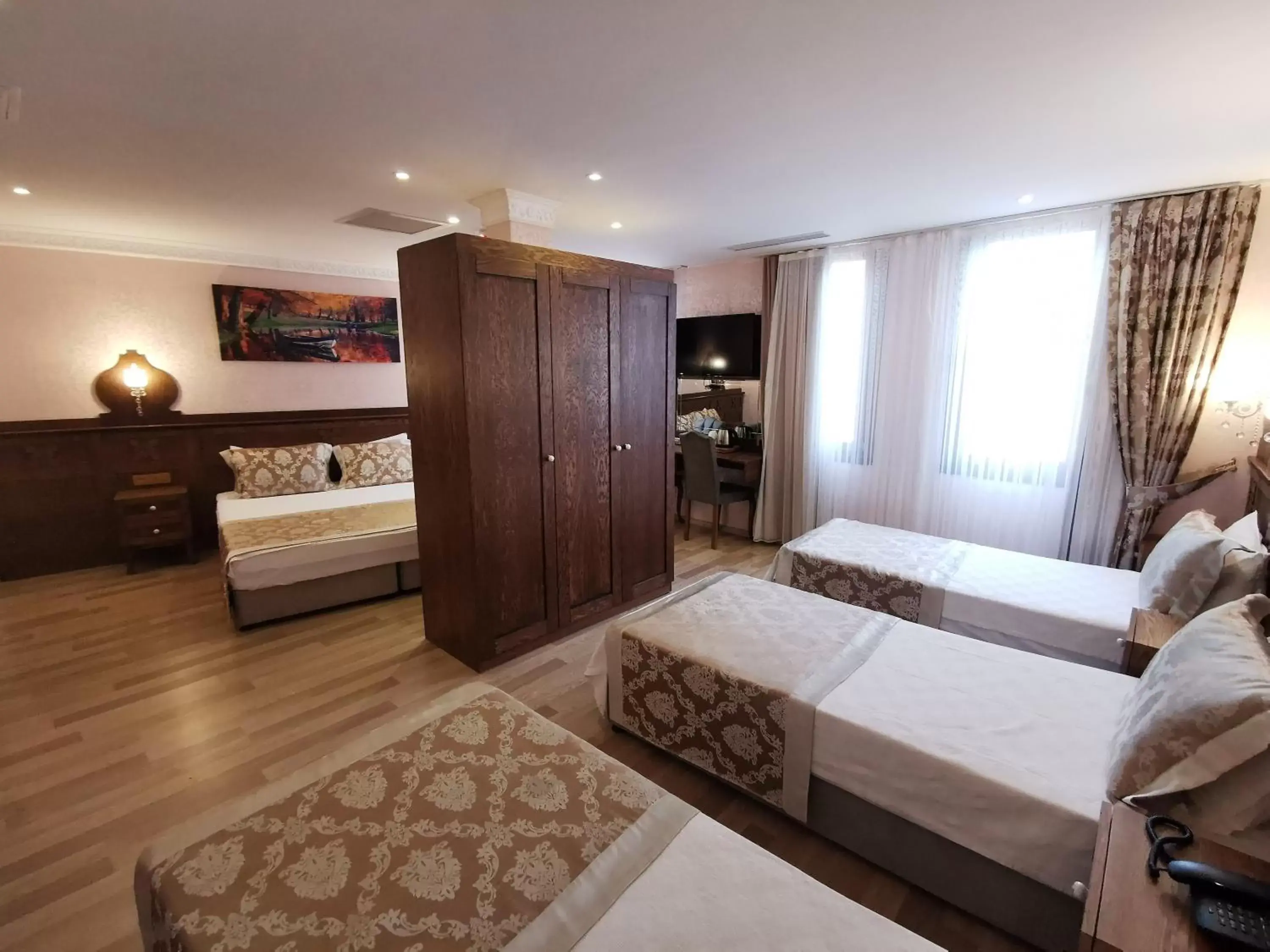 Bed in Perapolis Hotel