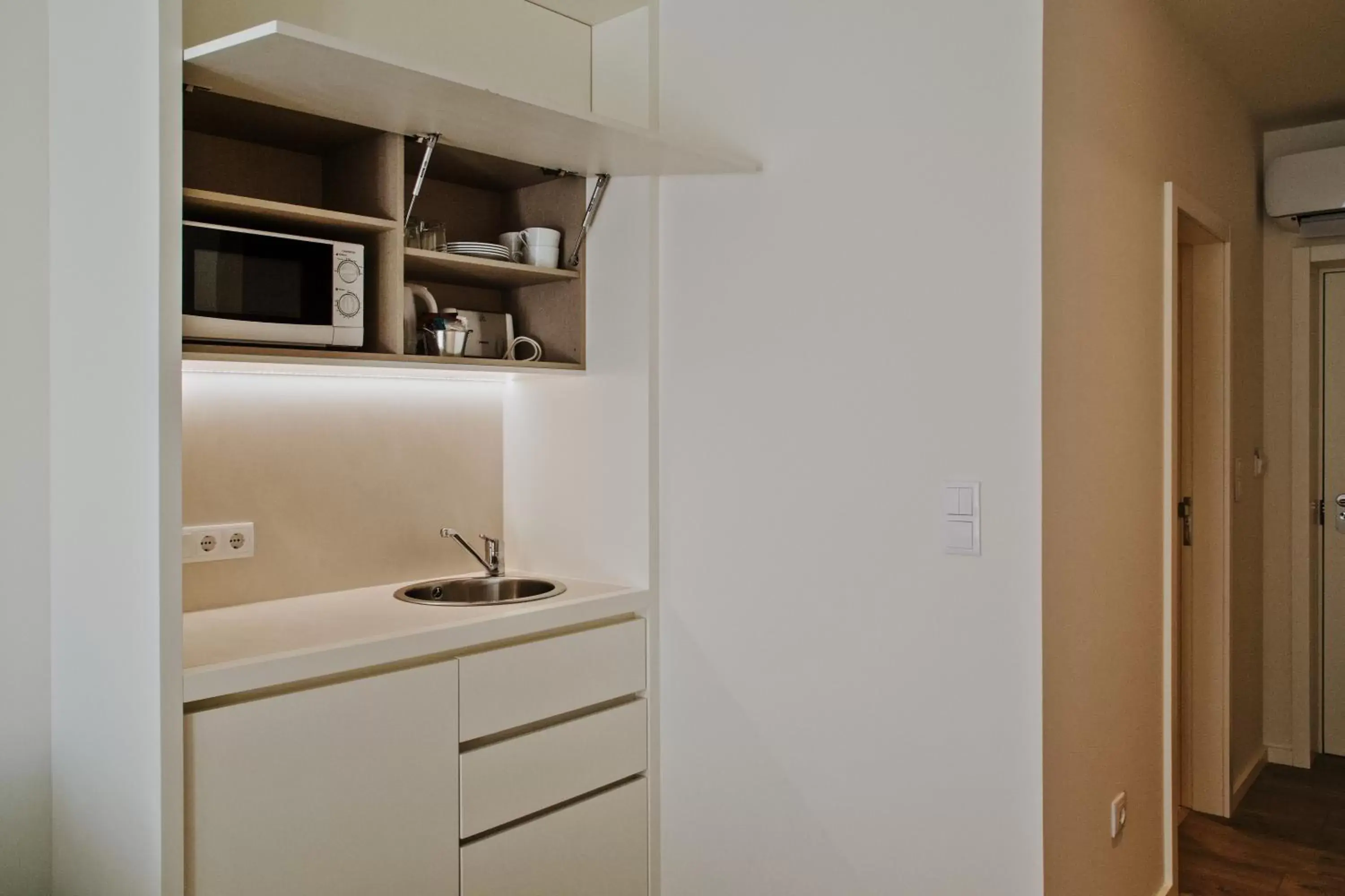 Kitchen or kitchenette, Kitchen/Kitchenette in Hotel Spot Family Suites