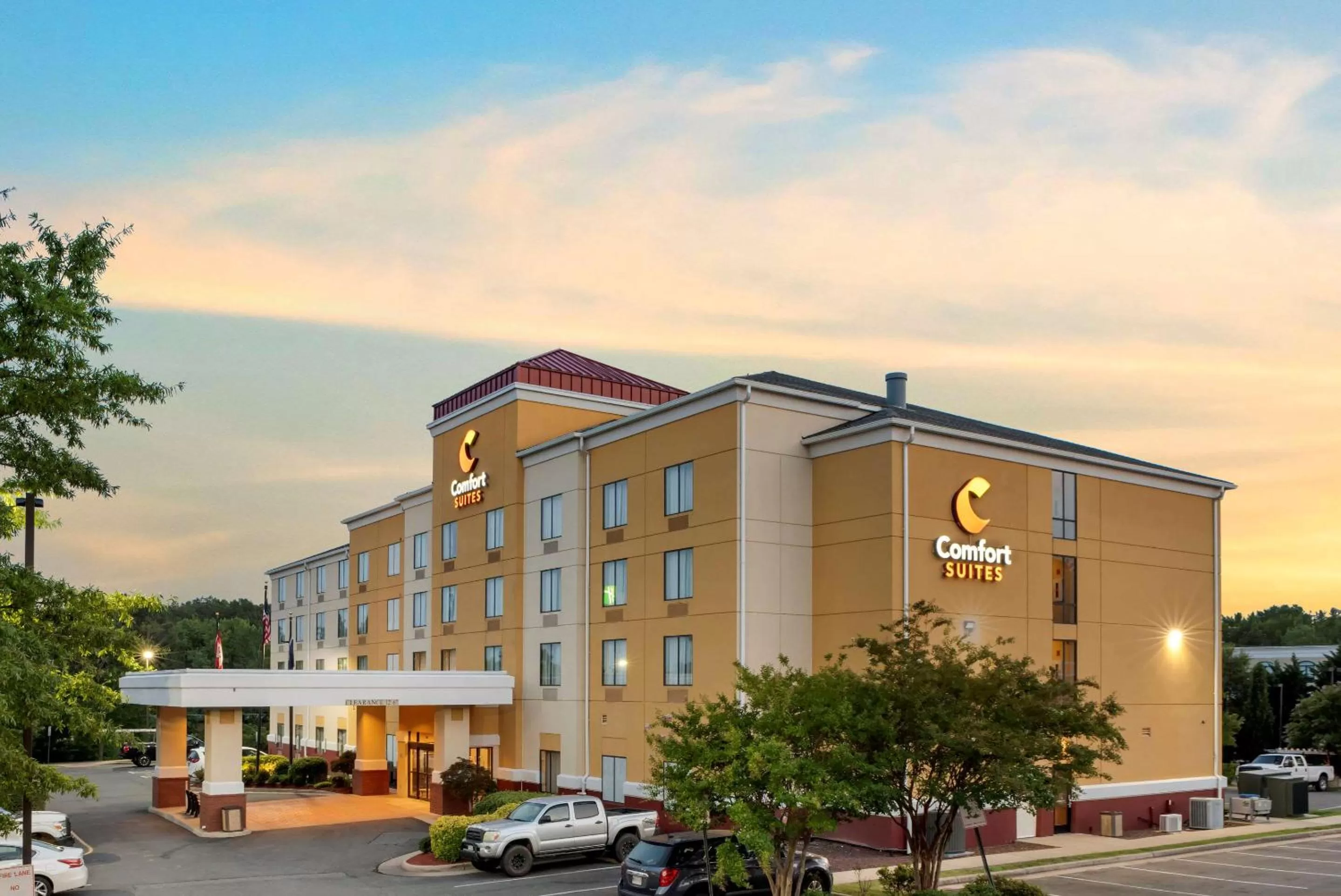 Property building in Comfort Suites Fredericksburg North