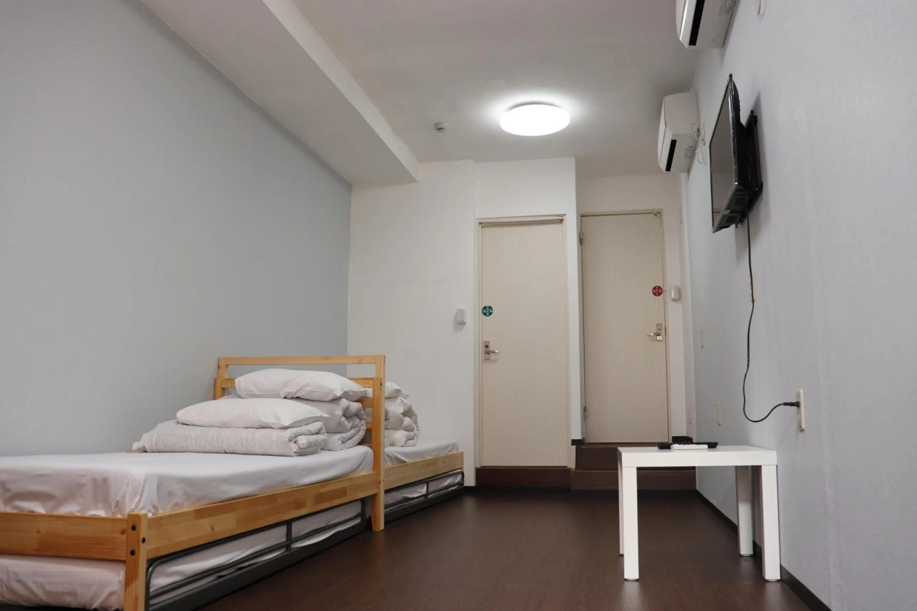 Bed in Sophiearth Apartment