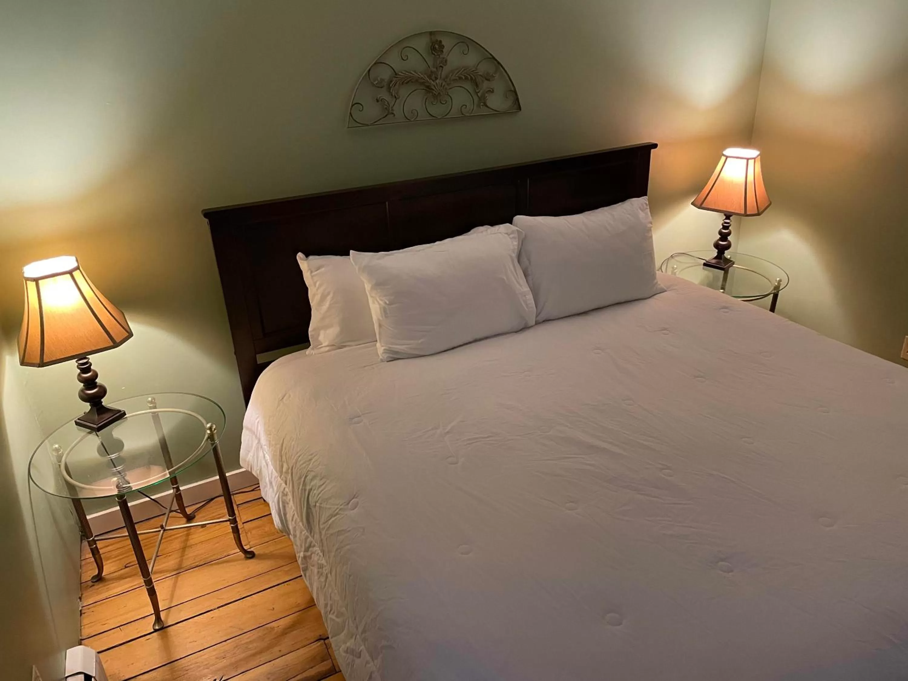 Bed in Smugglers Notch Inn