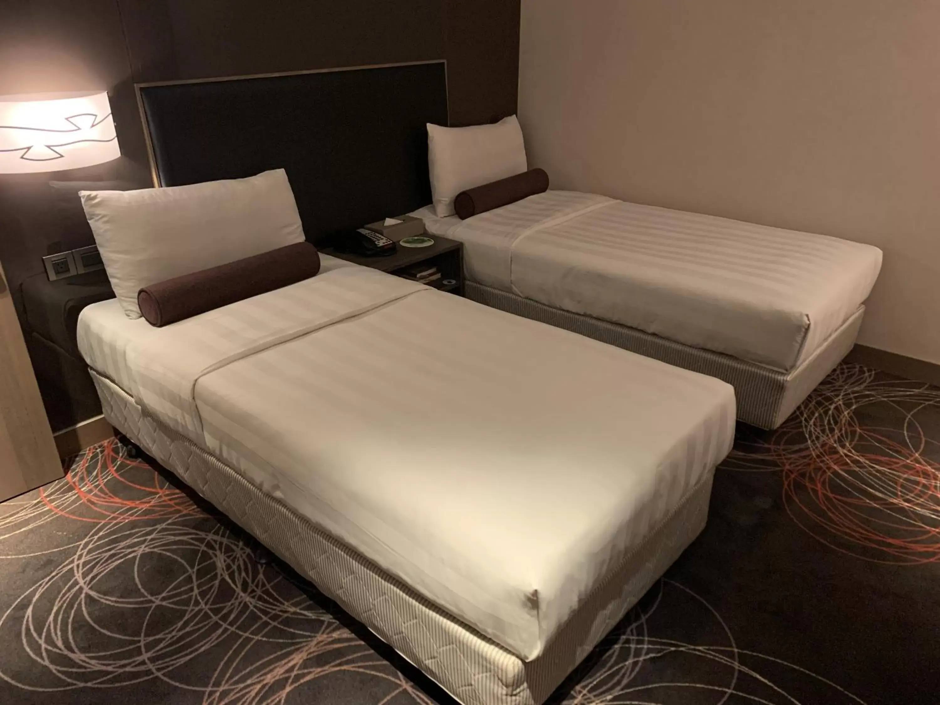 Bed in City Suites - Kaohsiung Chenai