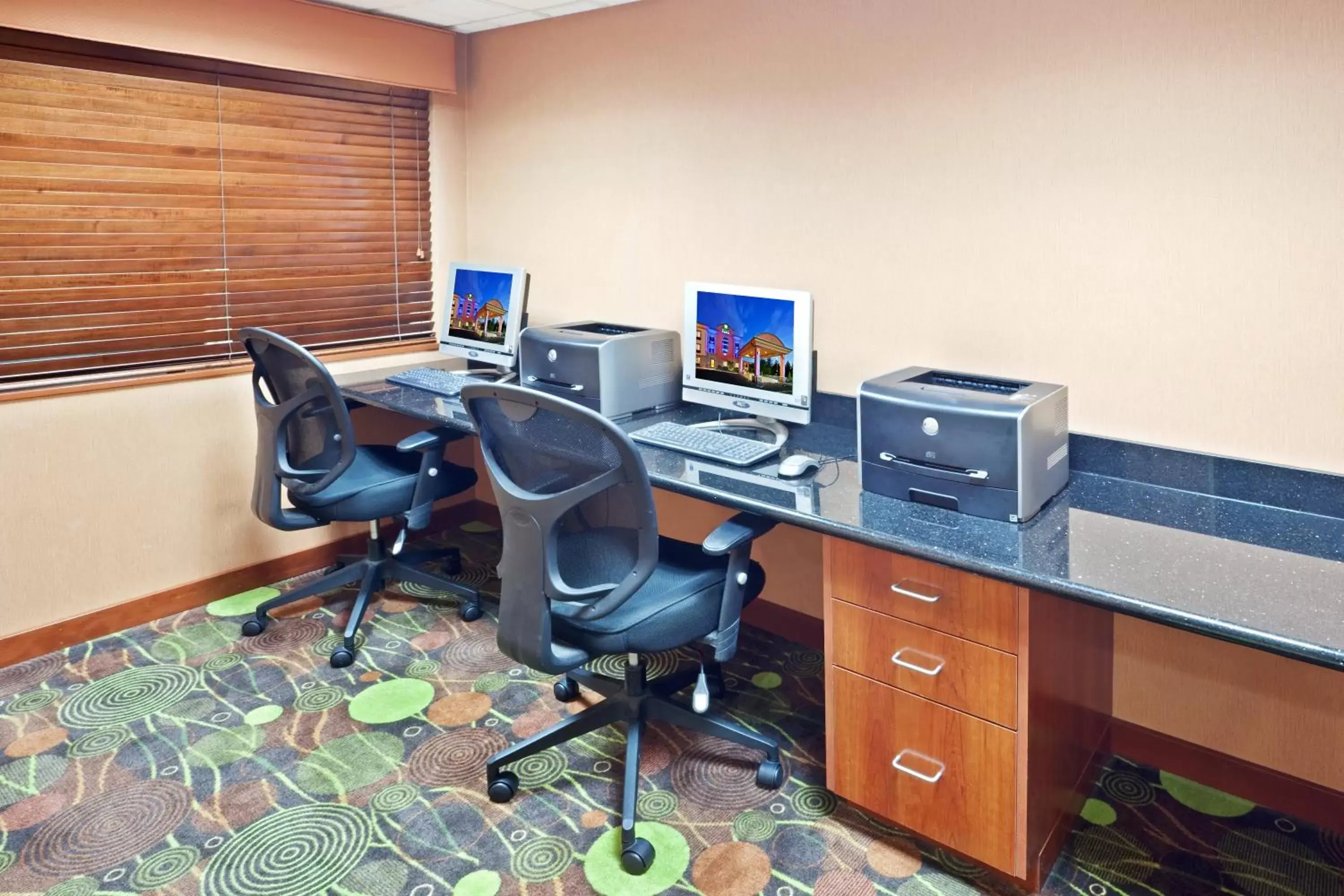 Other, Business Area/Conference Room in Holiday Inn Express Portland South - Lake Oswego, an IHG Hotel