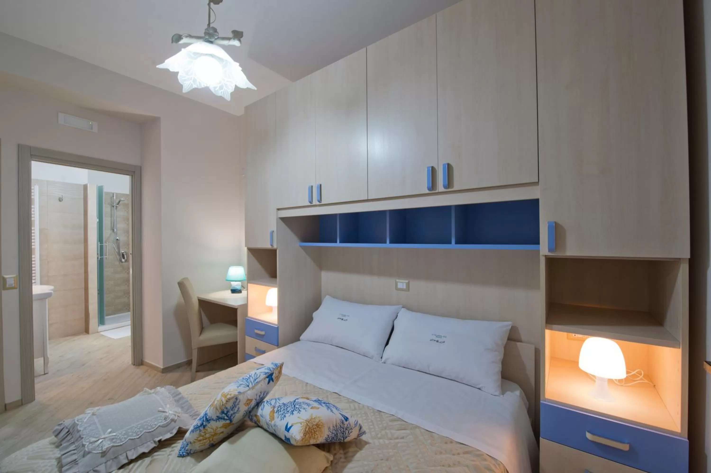 Photo of the whole room, Bed in L'Incanto dei Monti