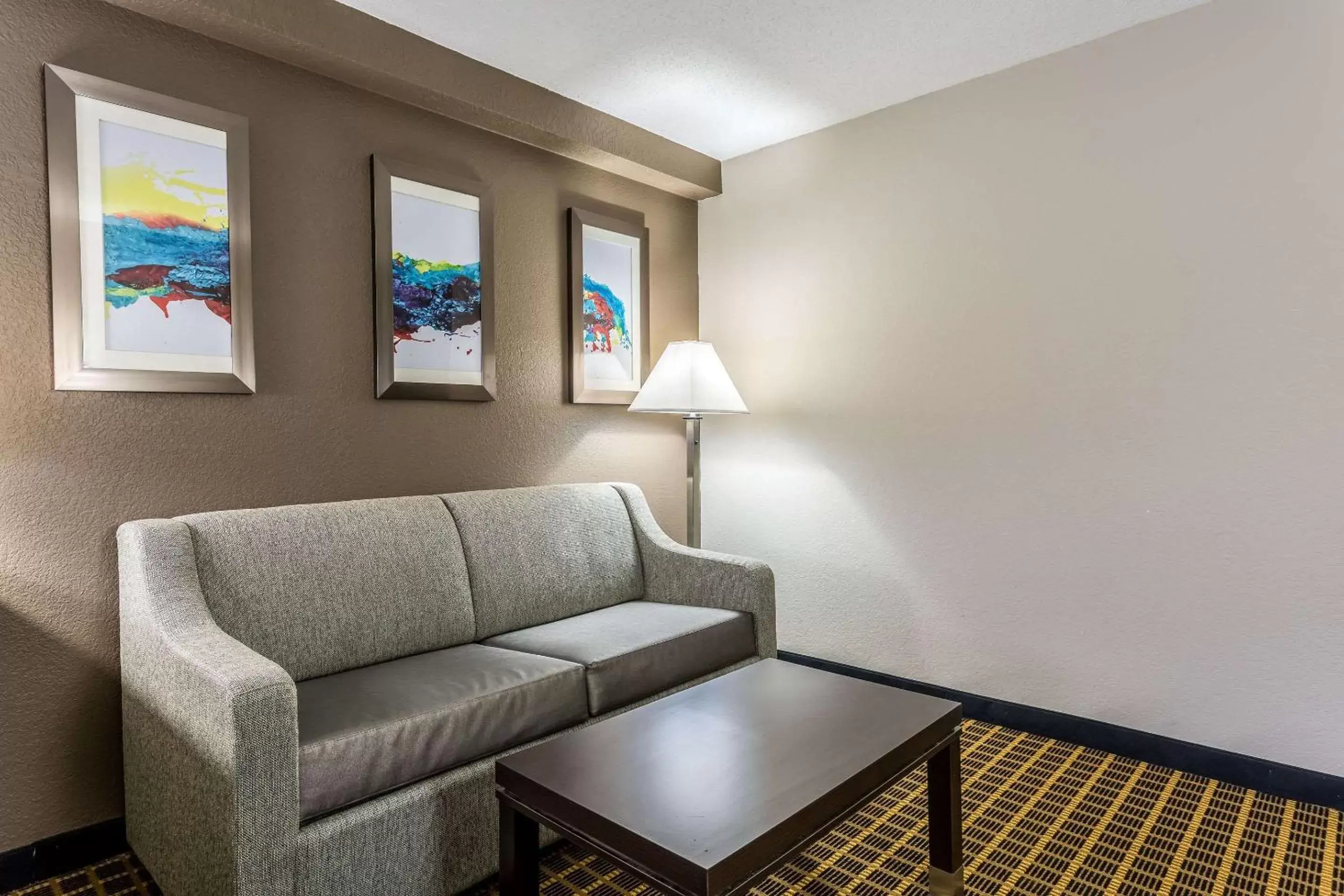 Photo of the whole room, Seating Area in Quality Inn & Suites El Paso I-10