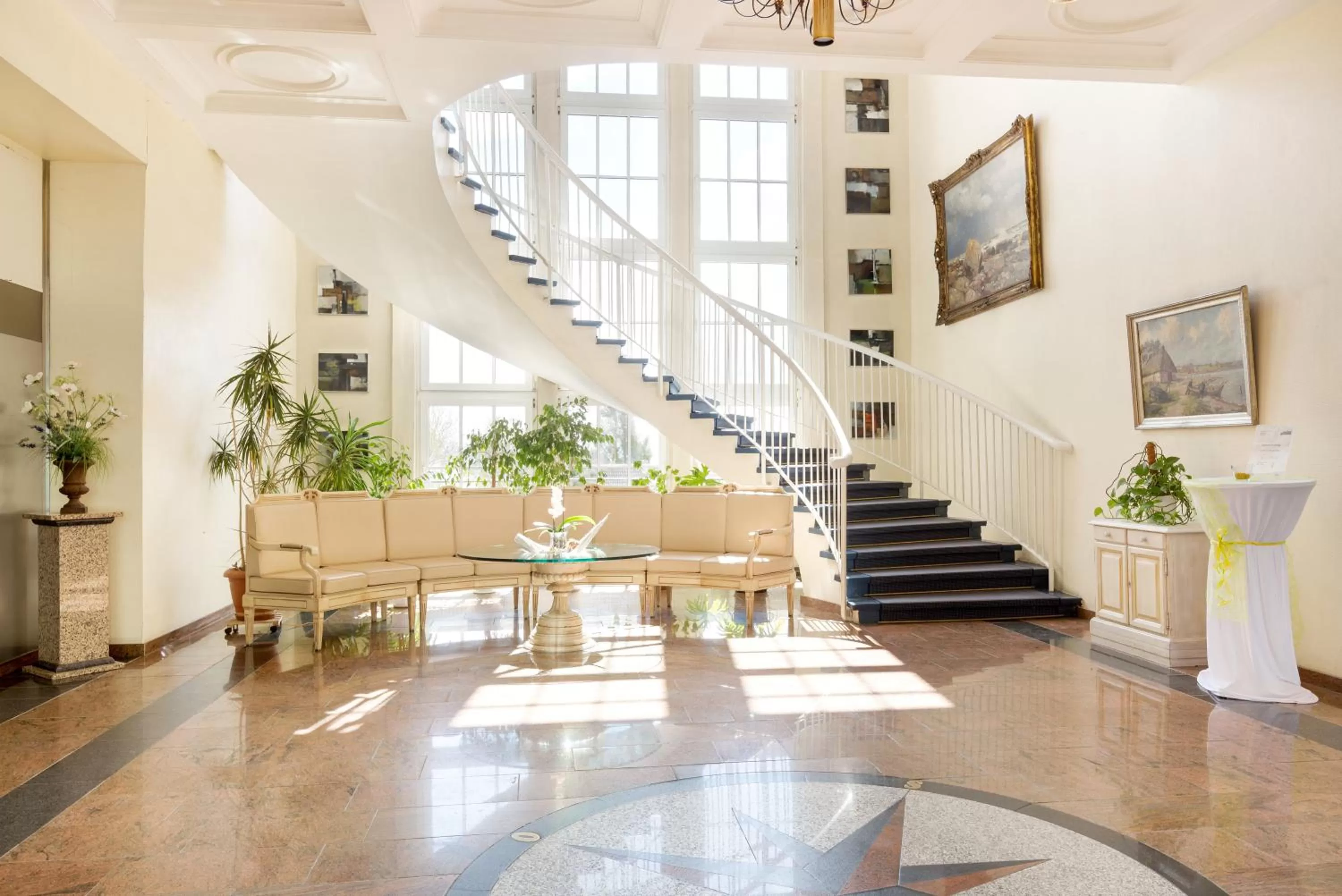 Lobby or reception in Kurhotel Sassnitz