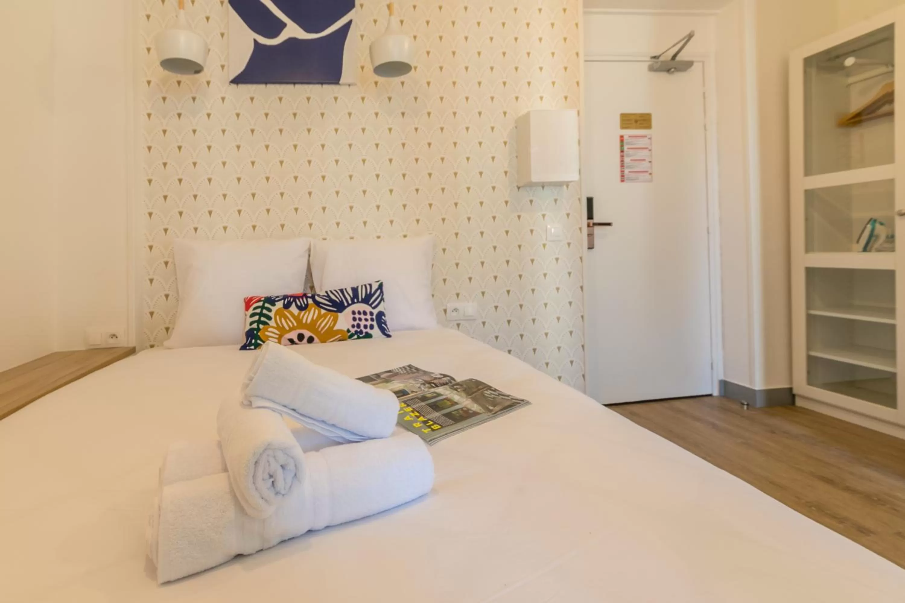 Bed in WS Haussmann - La Fayette