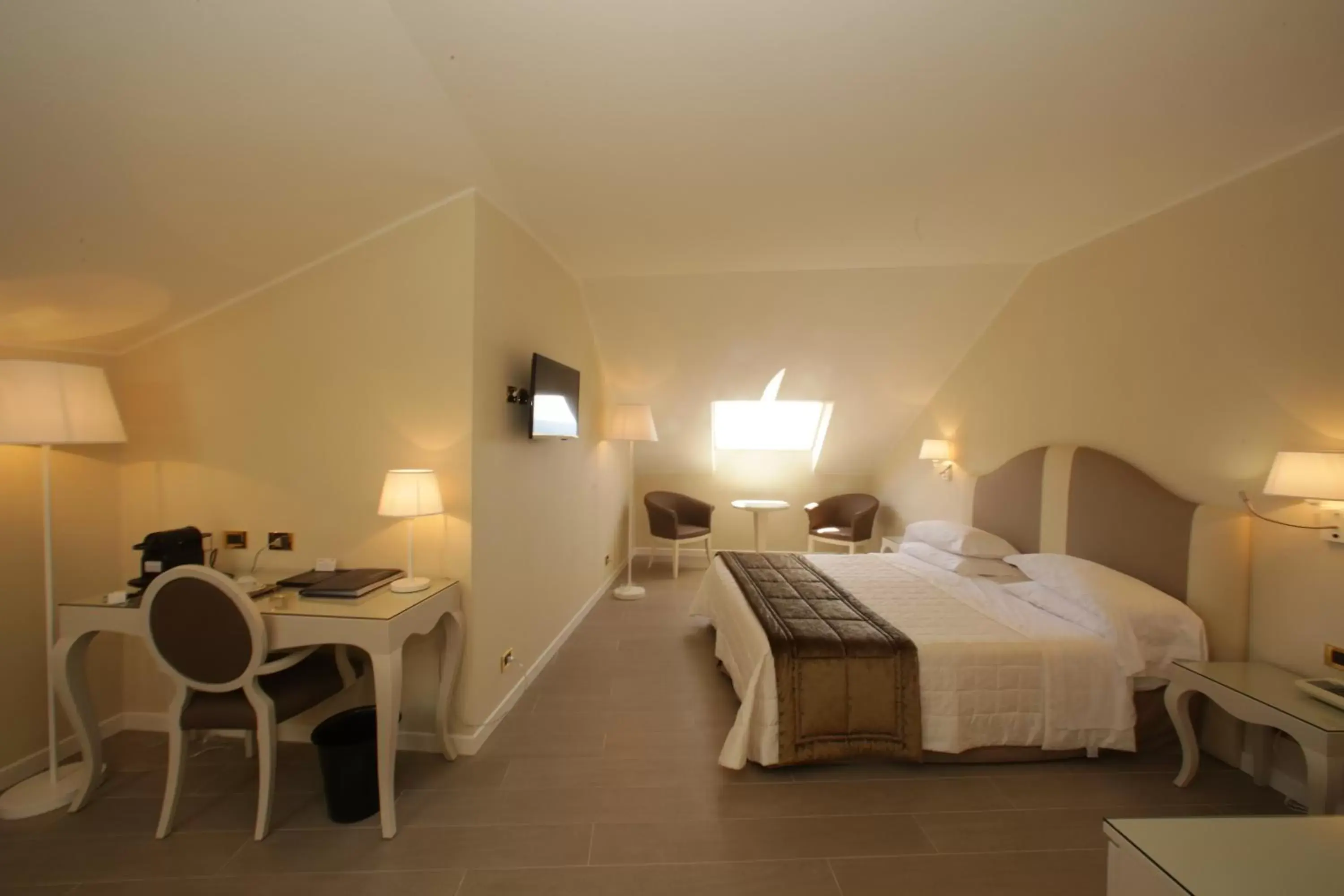 Bedroom, Bed in Hotel Miramare & Spa