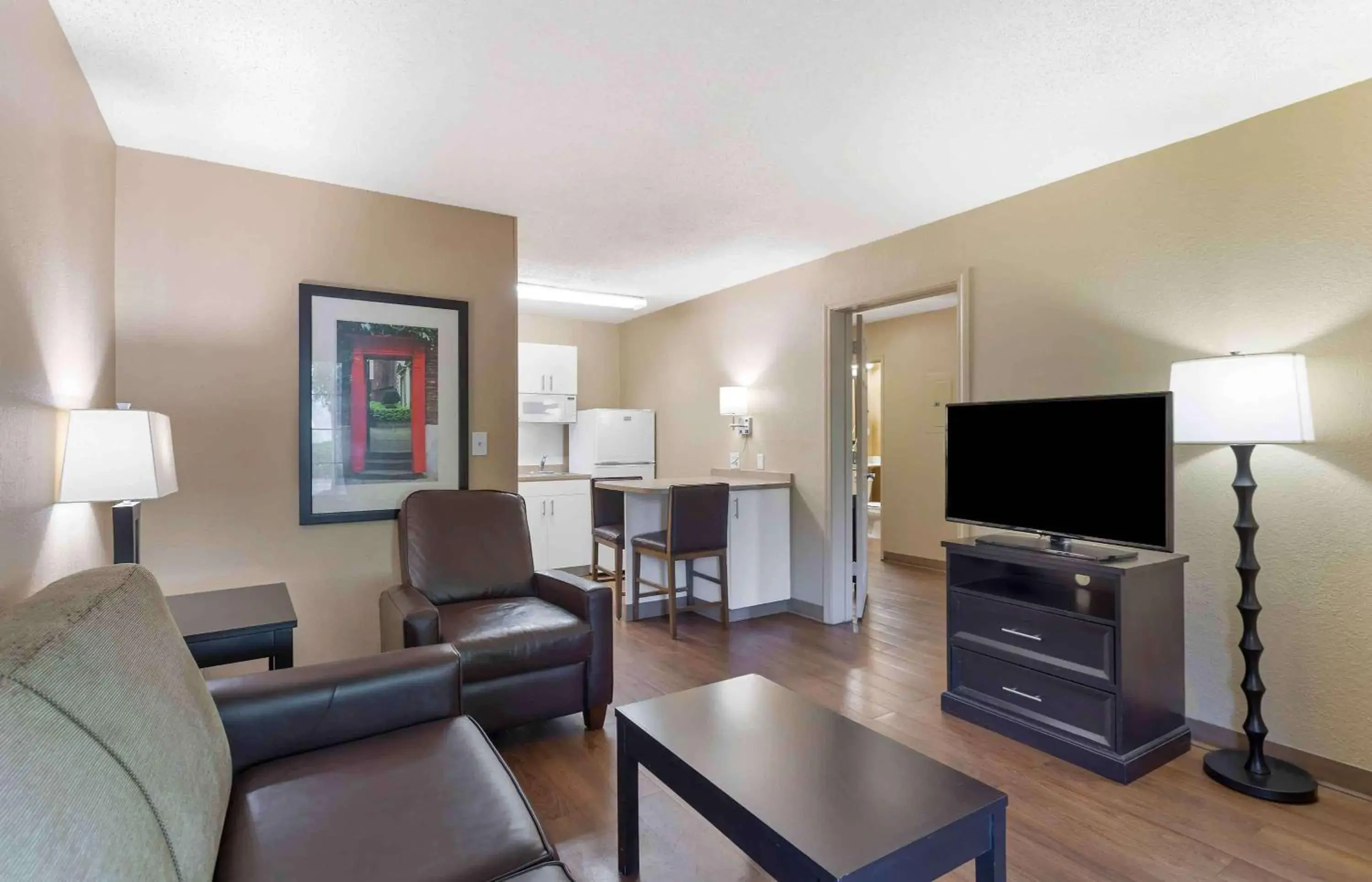 Bedroom, Seating Area in Extended Stay America Suites - Portland - Tigard