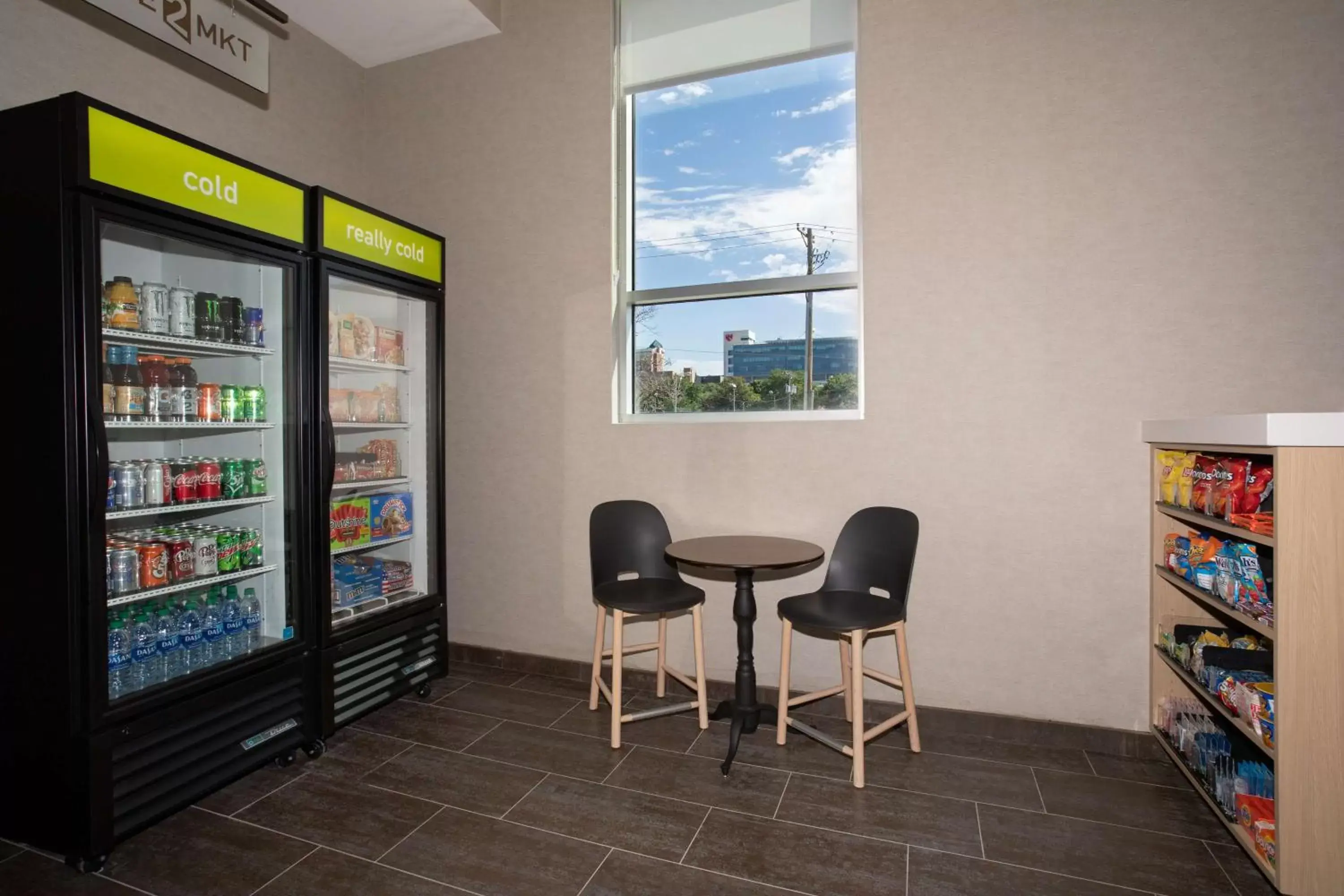 Restaurant/places to eat in Home2 Suites By Hilton Omaha Un Medical Ctr Area Restaurant/places to eat in Home2 Suites By Hilton Omaha Un Medical Ctr Area