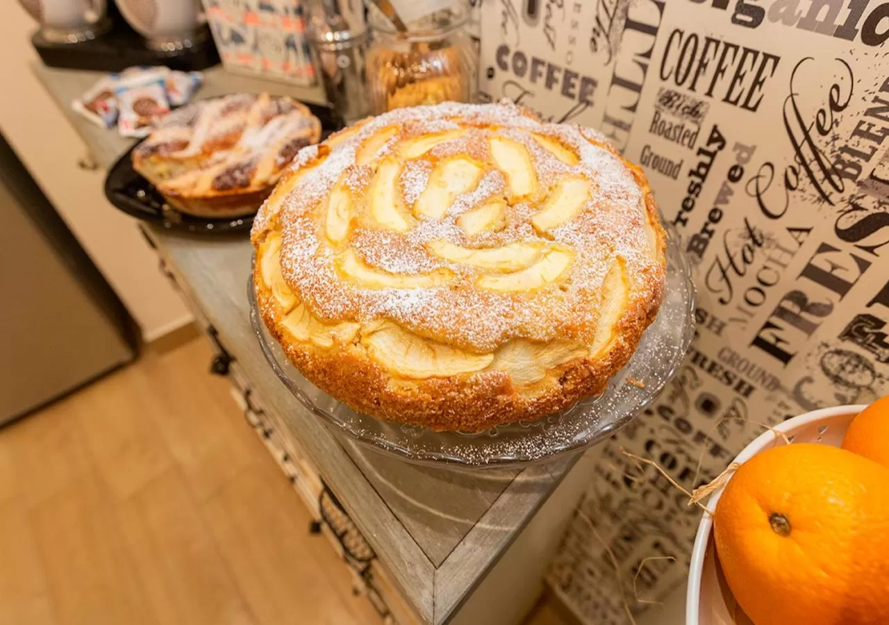 Buffet breakfast, Food in B&B Vico Milano 18