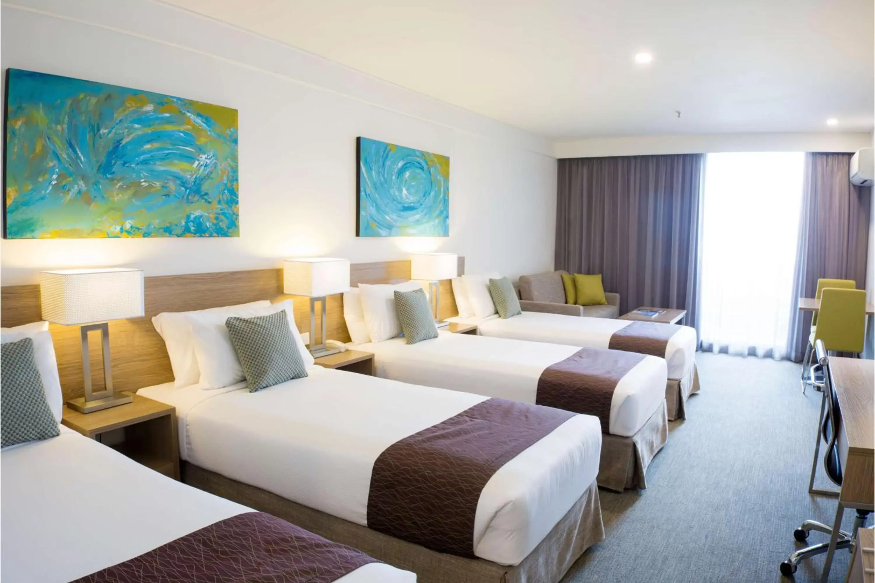 Bedroom, Bed in Metro Aspire Hotel Sydney