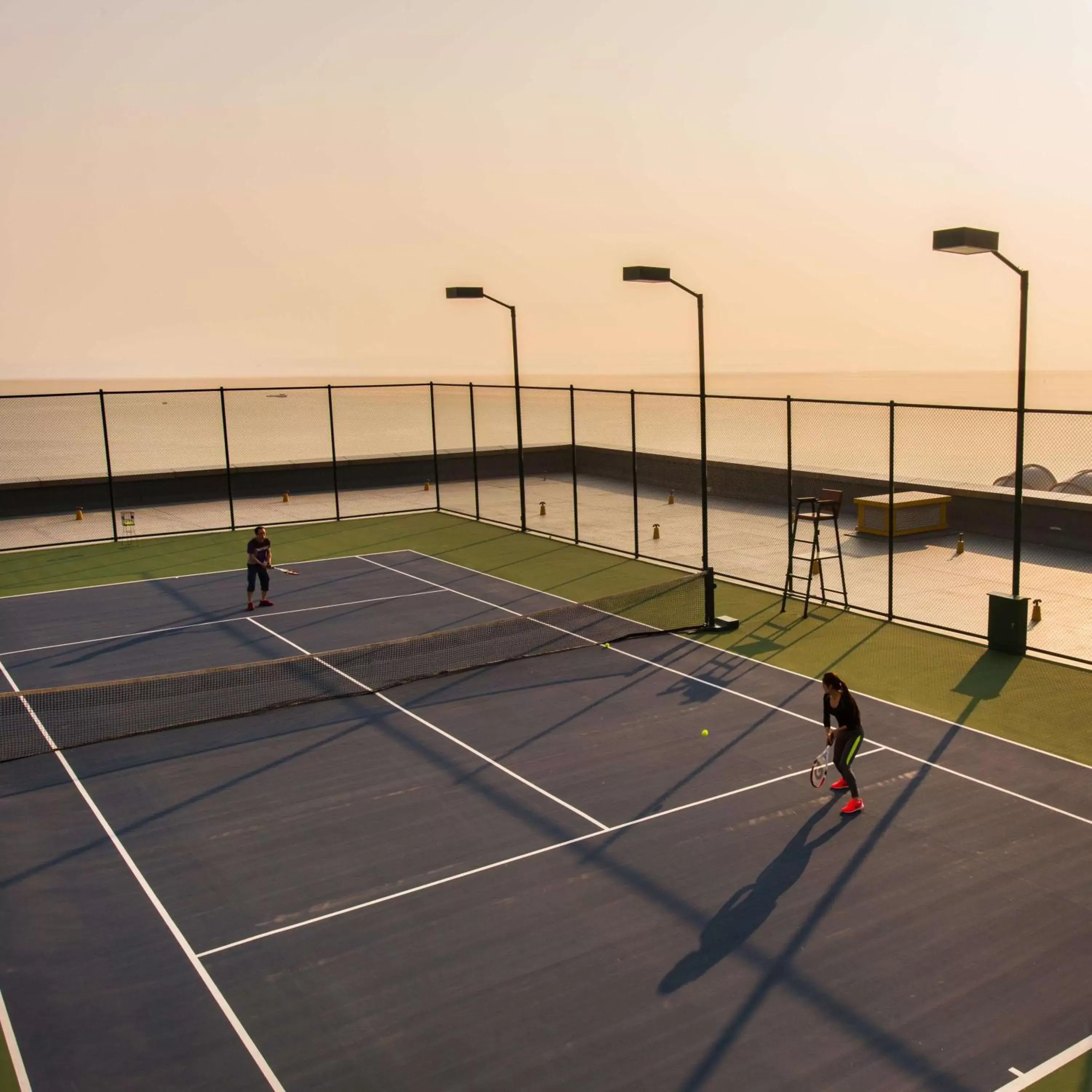 Sports, Tennis/Squash in Hilton Yantai Golden Coast