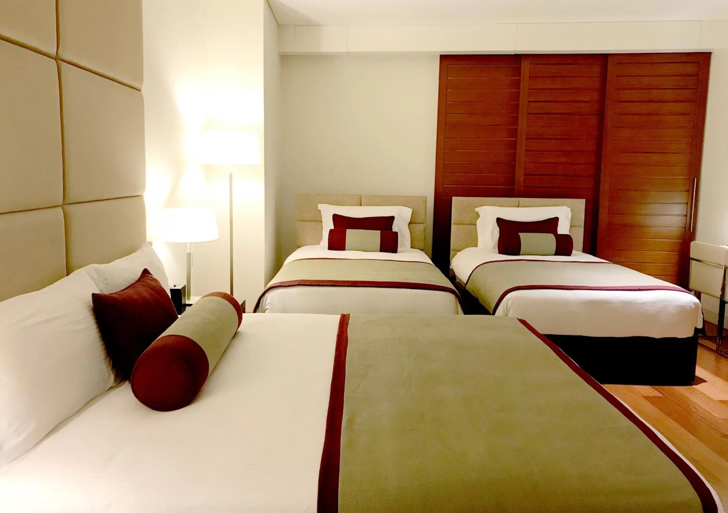 Bed in Oryx Airport Hotel - Transit Only