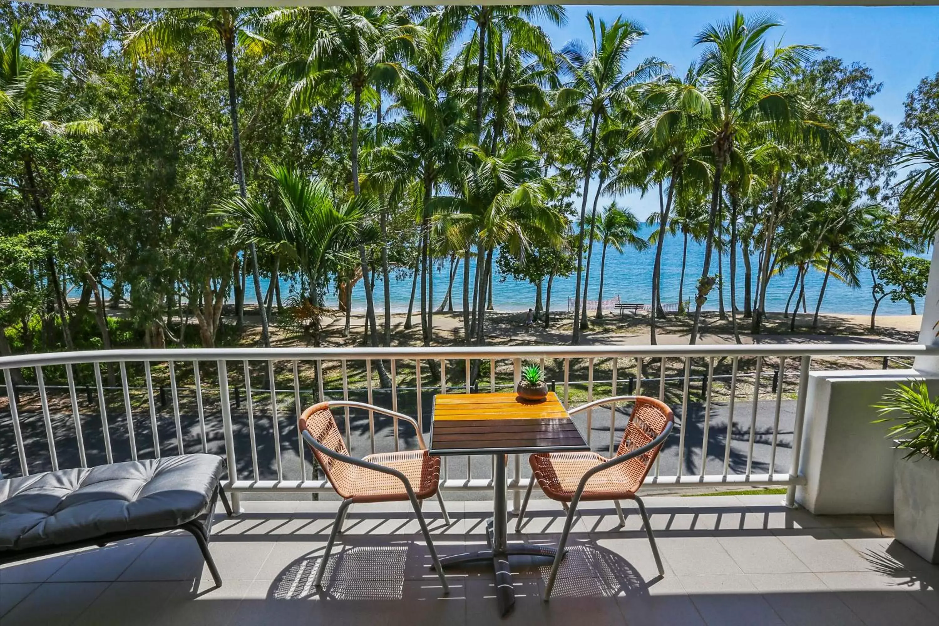 Balcony/Terrace in Agincourt Beachfront Apartments