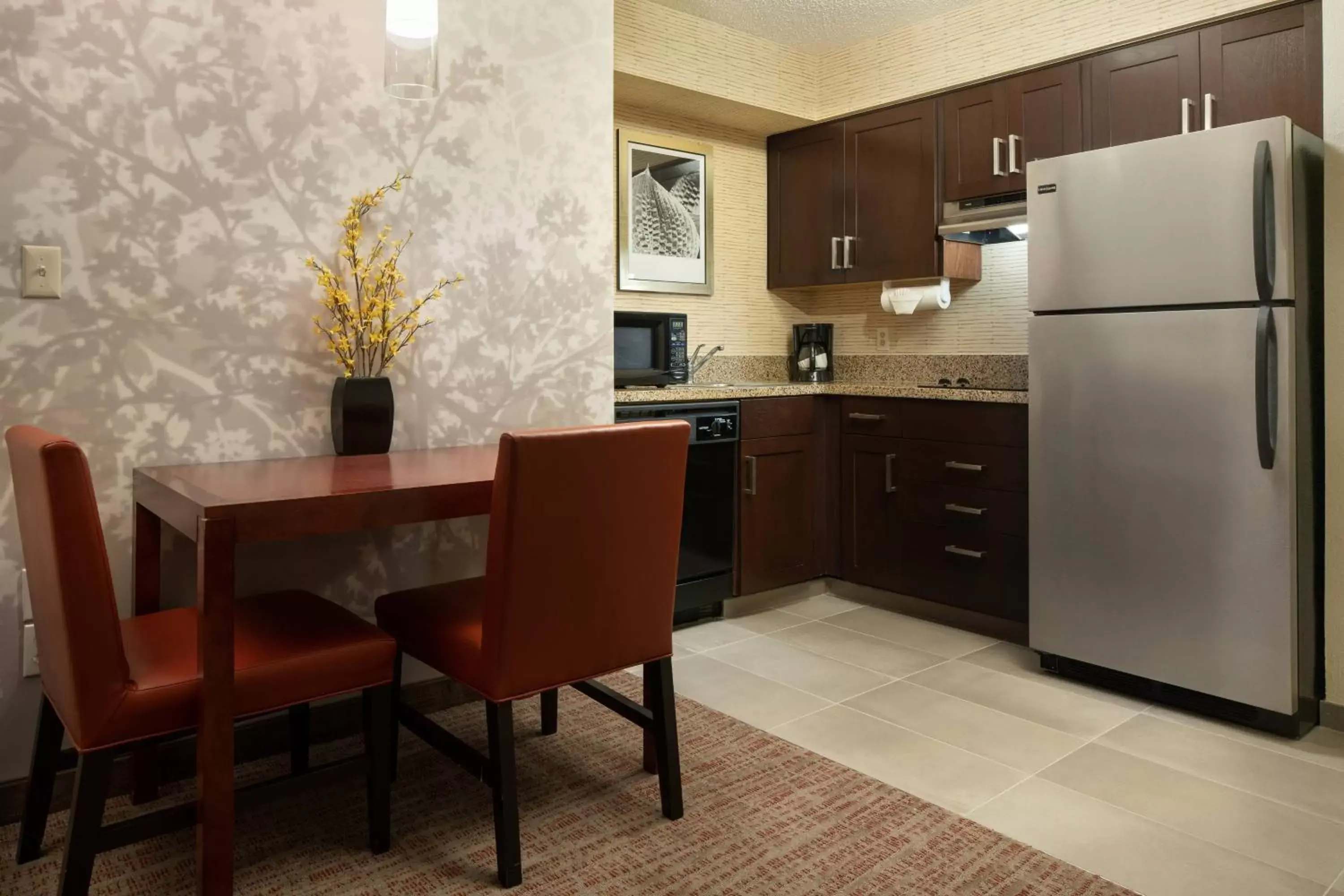 Bedroom, Kitchen/Kitchenette in Residence Inn Milpitas Silicon Valley