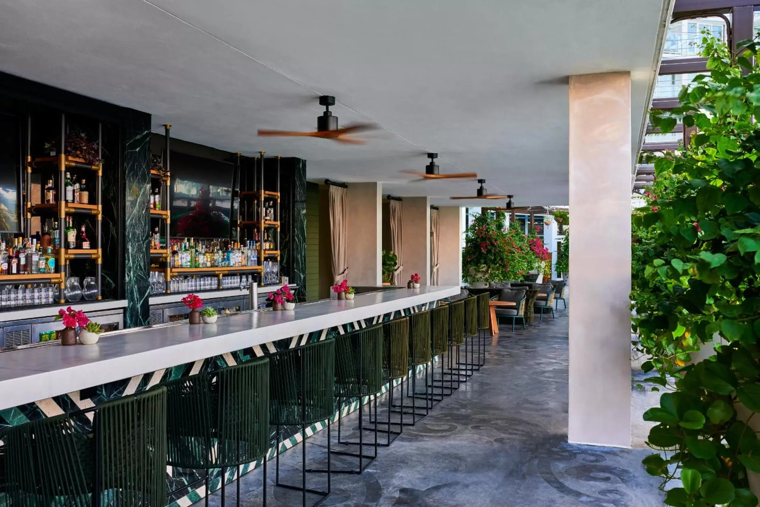 Lounge or bar in Mondrian South Beach