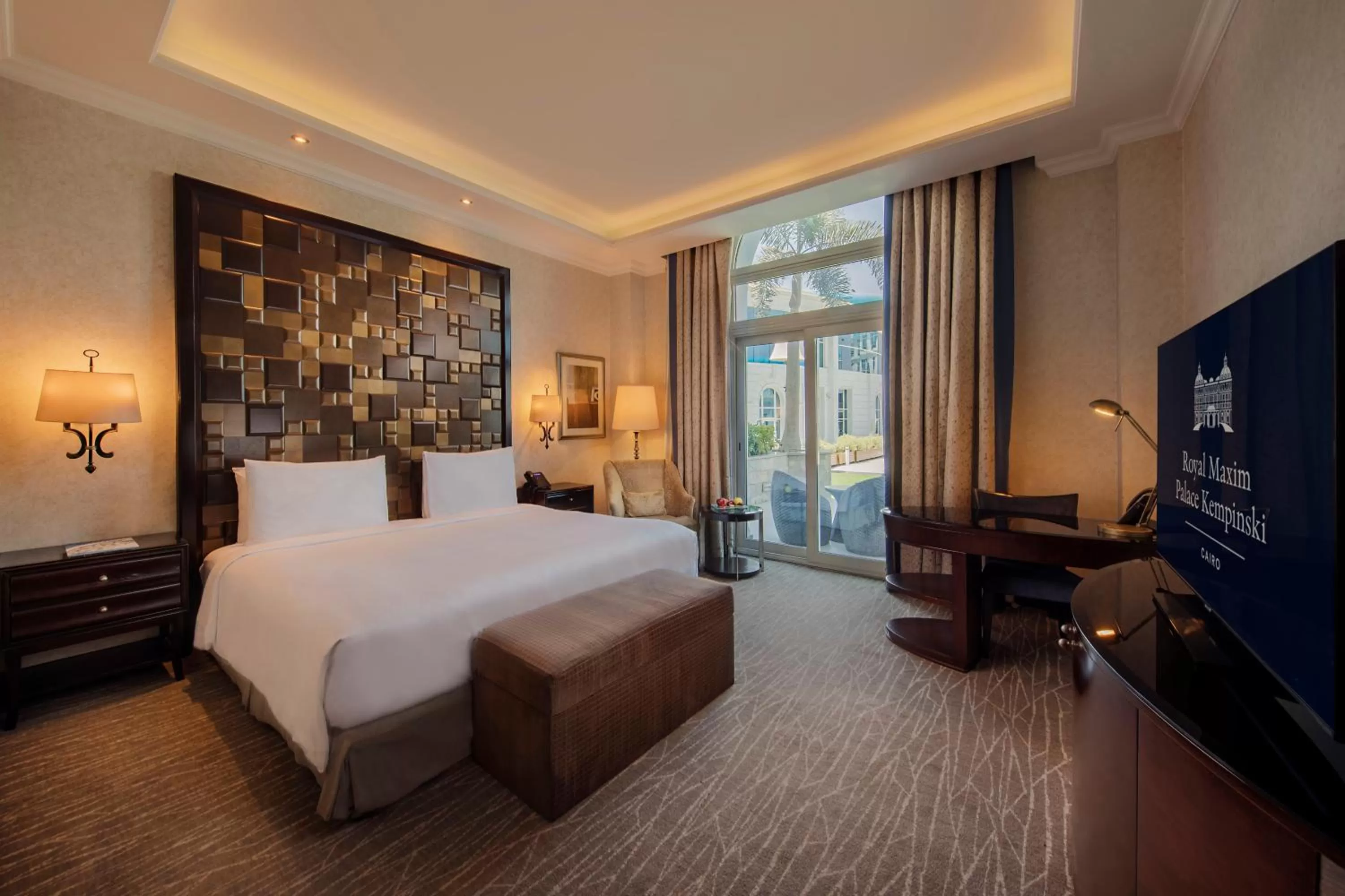 Bed in Royal Maxim Palace Kempinski Cairo