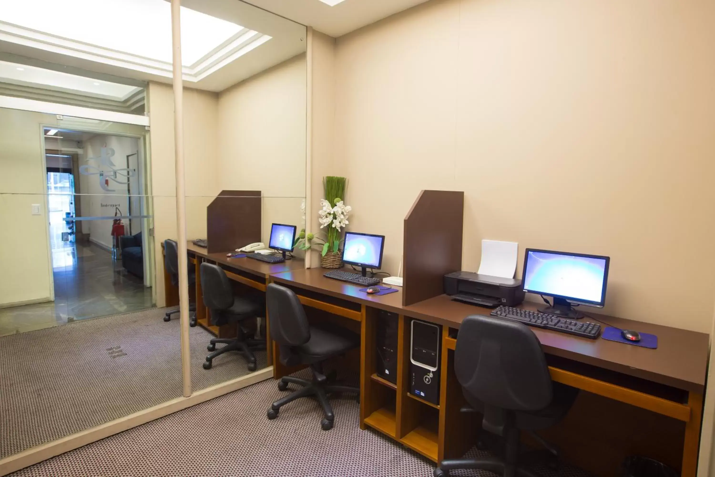 Business facilities, Business Area/Conference Room in Augusto's Rio Copa Hotel