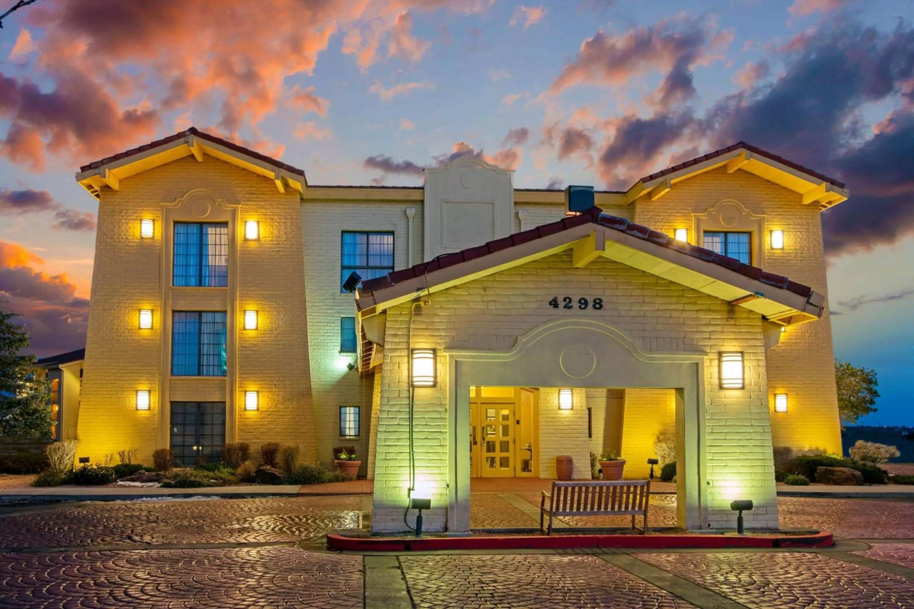 Property building in La Quinta Inn by Wyndham Santa Fe