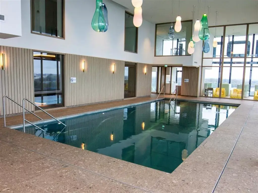 Spa and wellness centre/facilities, Swimming Pool in Van der Valk Hotel Deventer