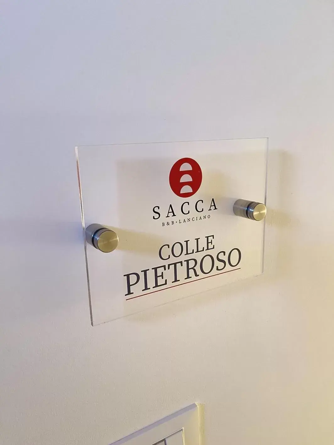 Logo/Certificate/Sign in B&B Sacca