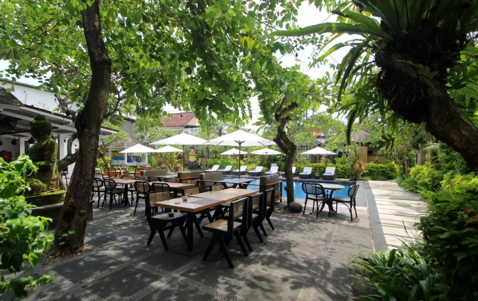 Restaurant/places to eat in Sagara Villas and Suites Sanur by AHM Restaurant/places to eat in Sagara Villas and Suites Sanur by AHM