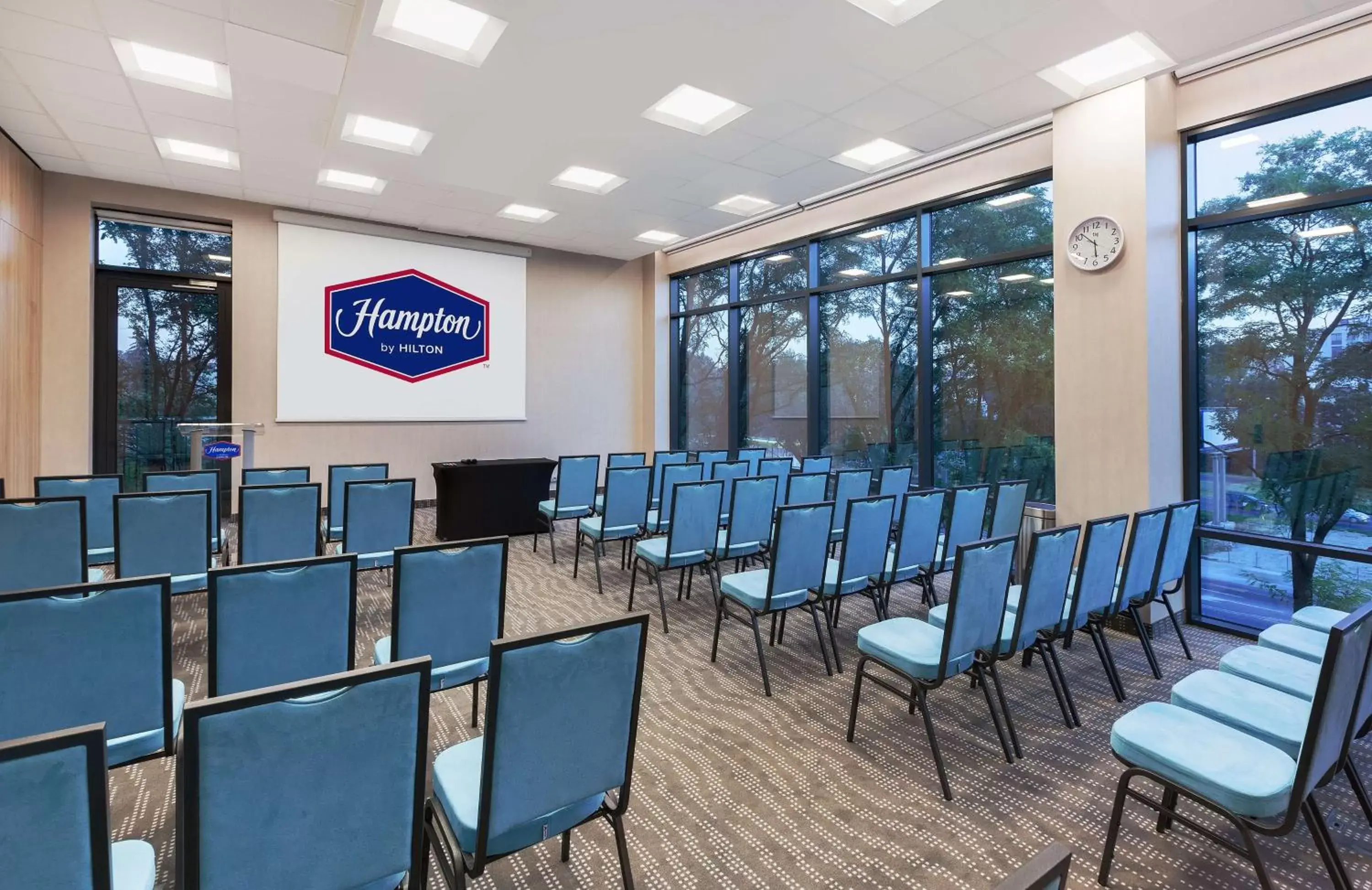 Meeting/conference room in Hampton By Hilton Lublin