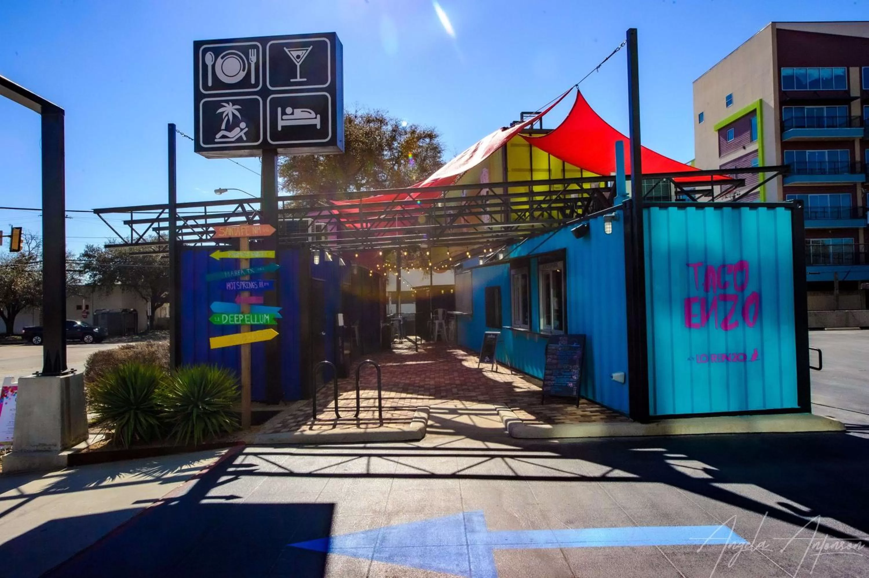 Restaurant/places to eat in Lorenzo Hotel Dallas, Tapestry Collection by Hilton