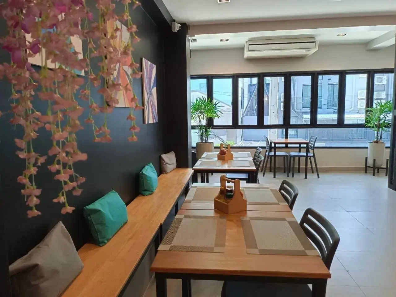 Restaurant/places to eat in Aonang Dugong-SHA Extra Plus Restaurant/places to eat in Aonang Dugong-SHA Extra Plus