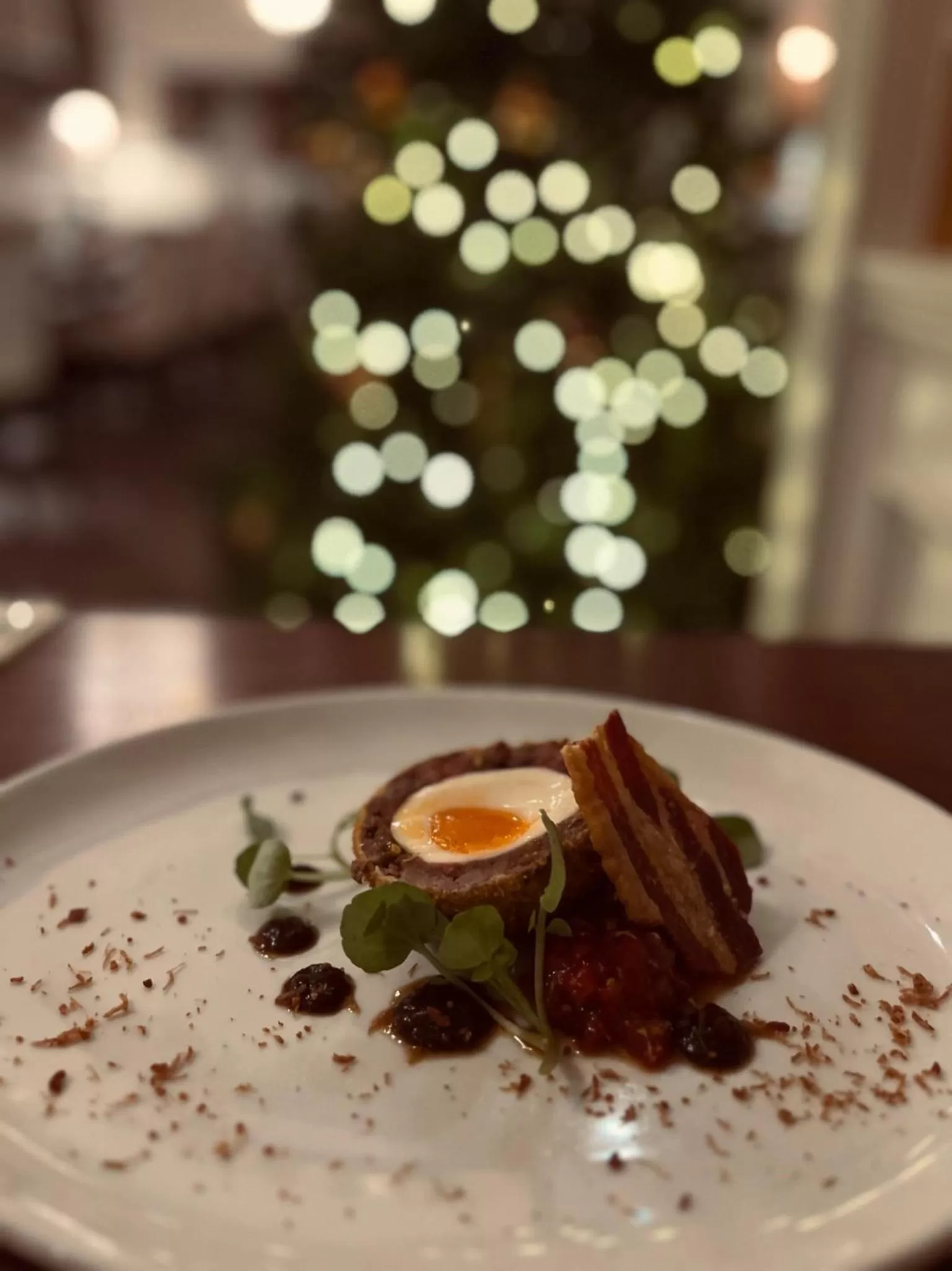 The Wheatsheaf Pub, Kitchen & Rooms